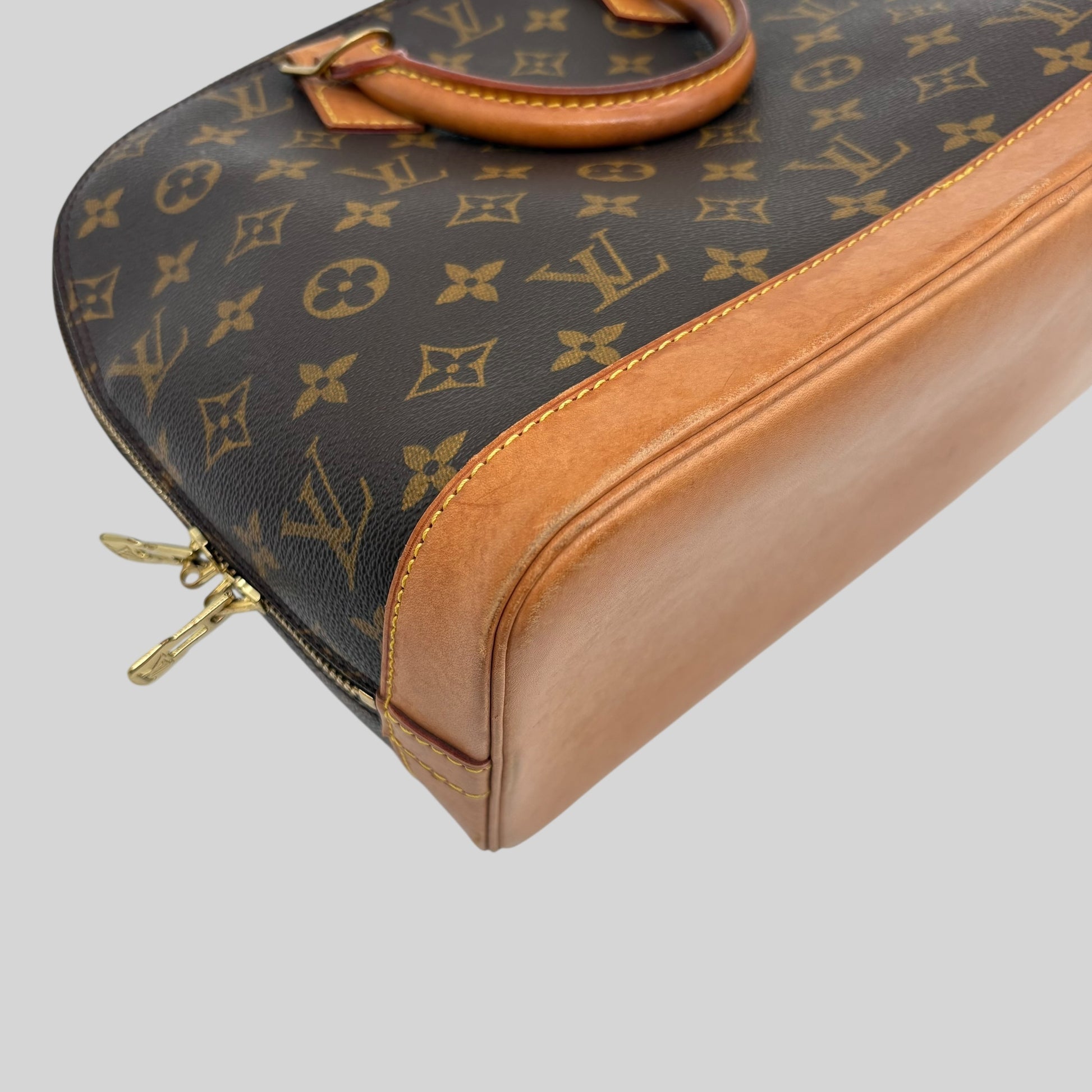 Louis Vuitton Alma PM