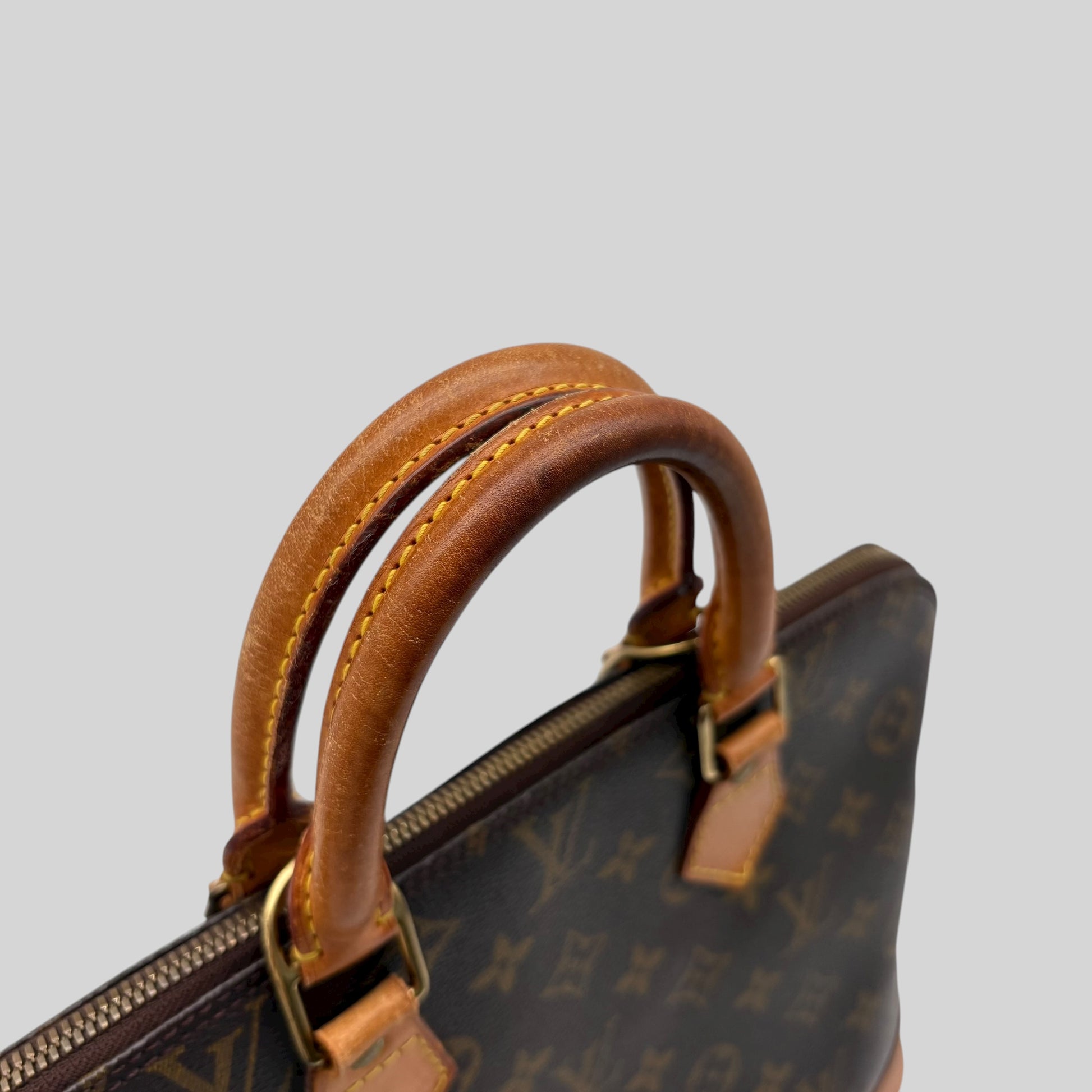 Louis Vuitton Alma PM
