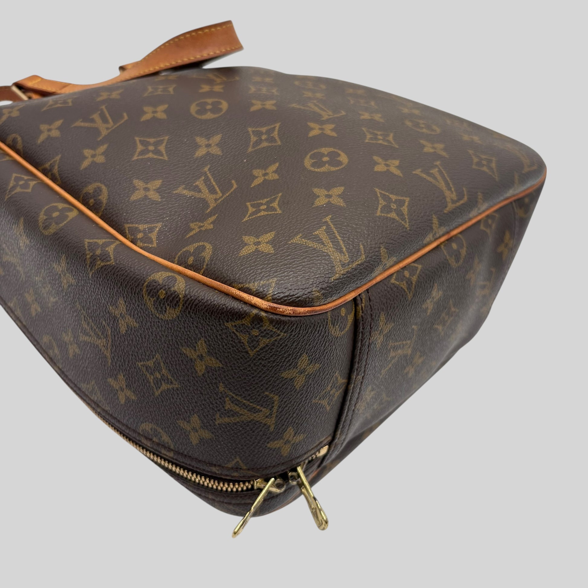 Louis Vuitton Excursion