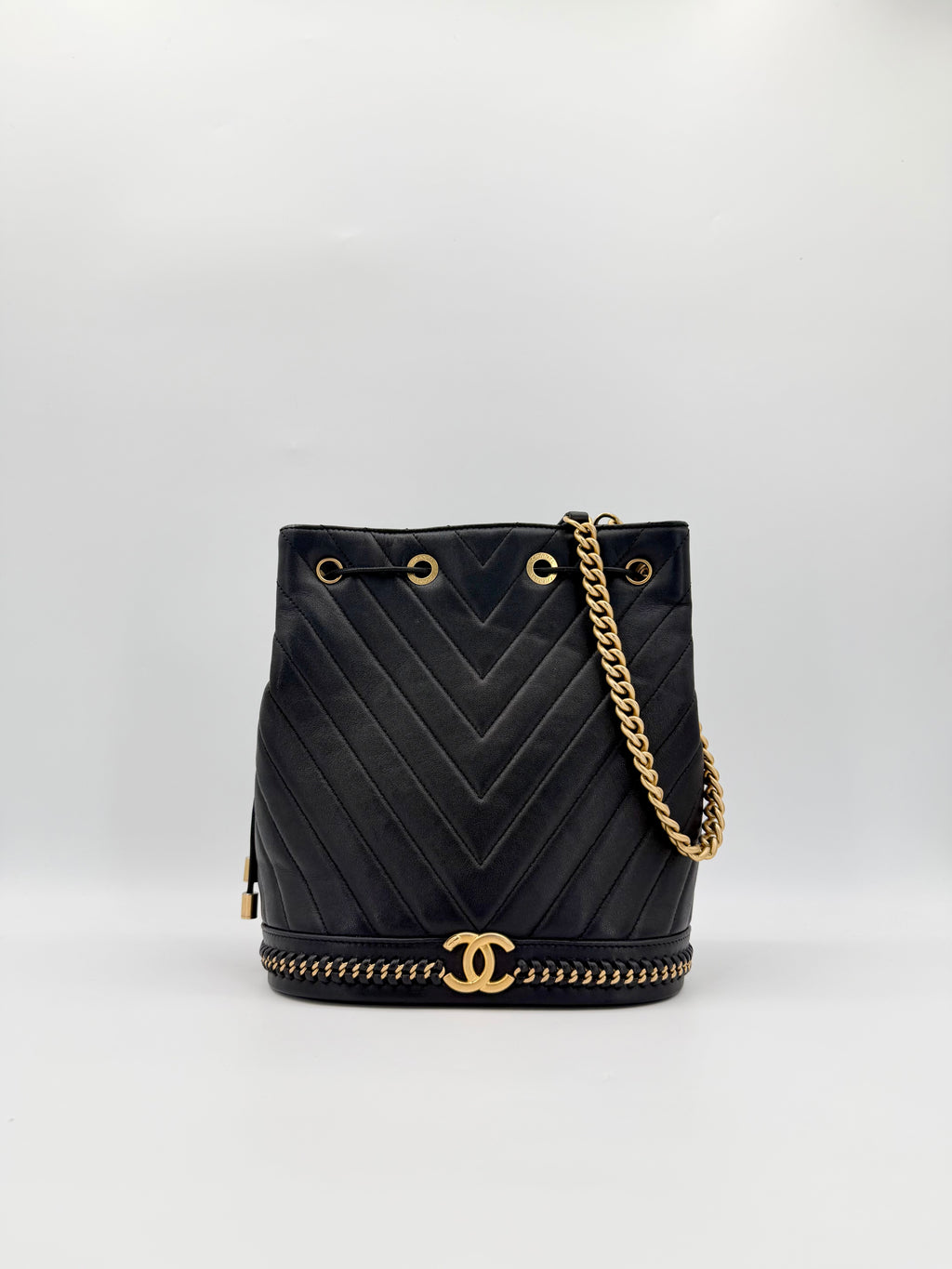 CHANEL SEAU PARIS COSMOPOLITE