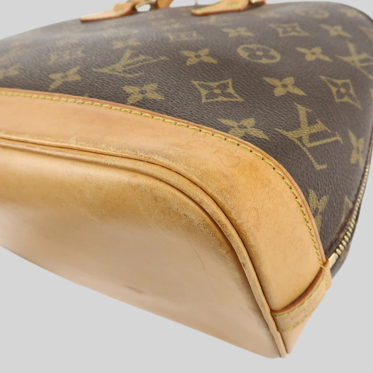 Louis Vuitton Alma PM