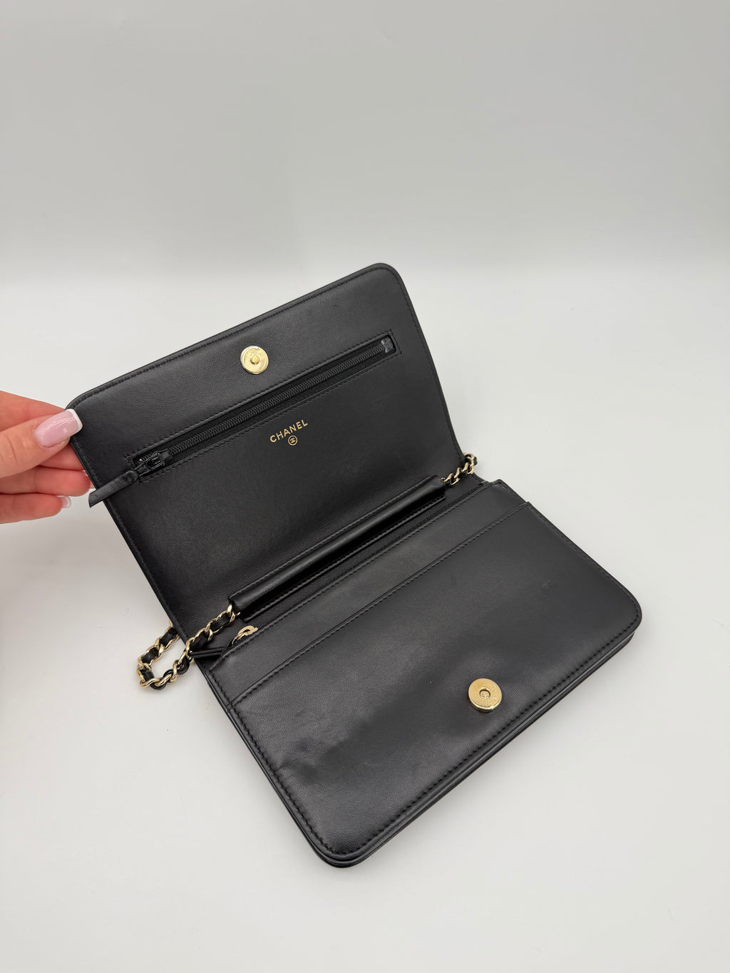 CHANEL BOY WOC