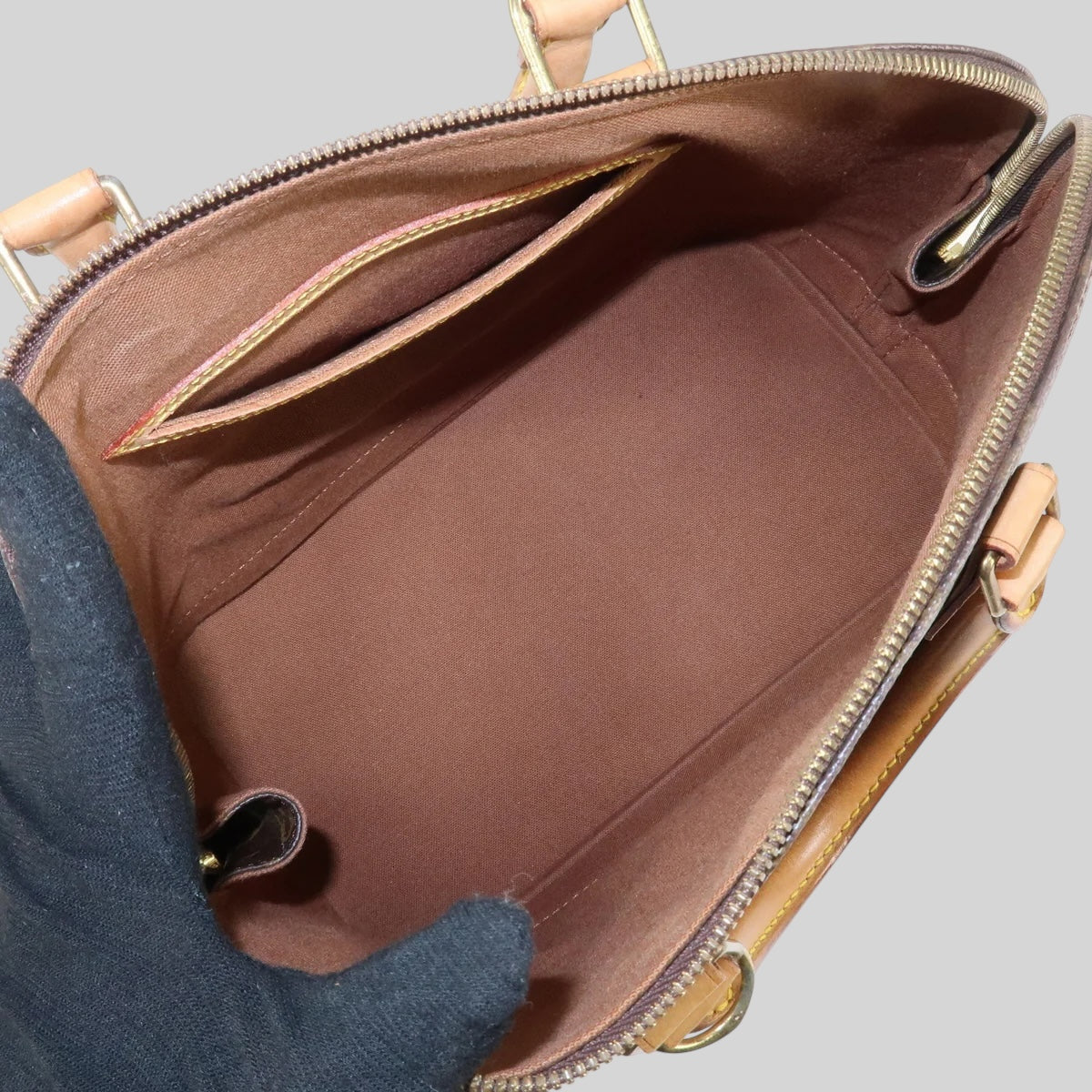 Louis Vuitton Alma PM