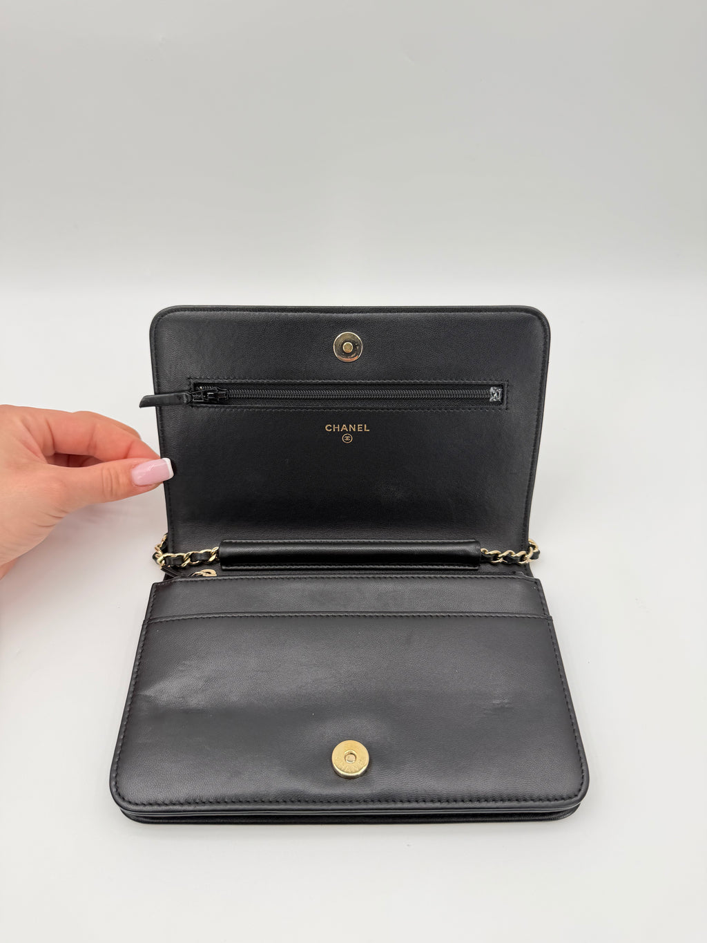CHANEL BOY WOC