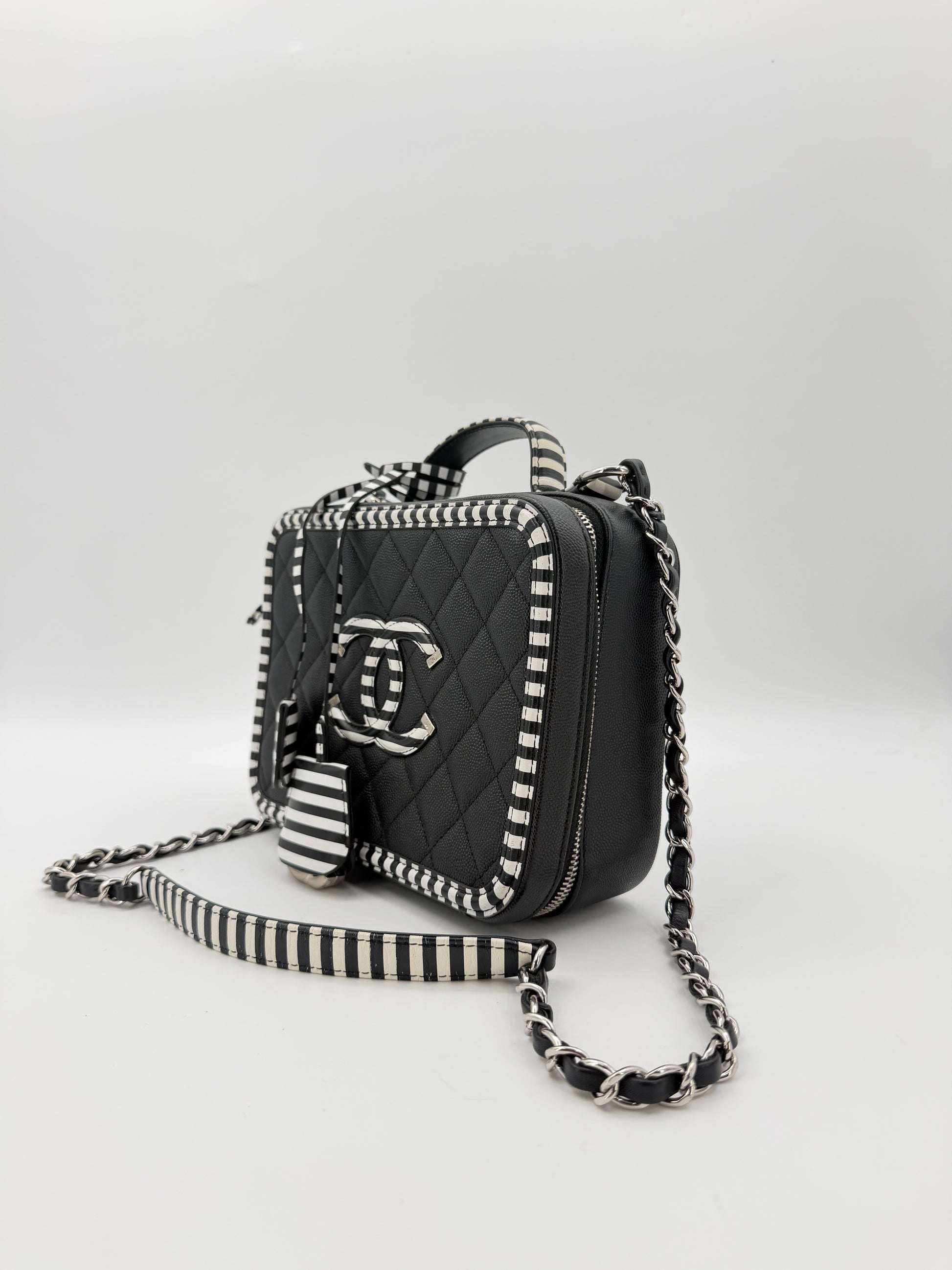 CHANEL VANITY FILIGREE