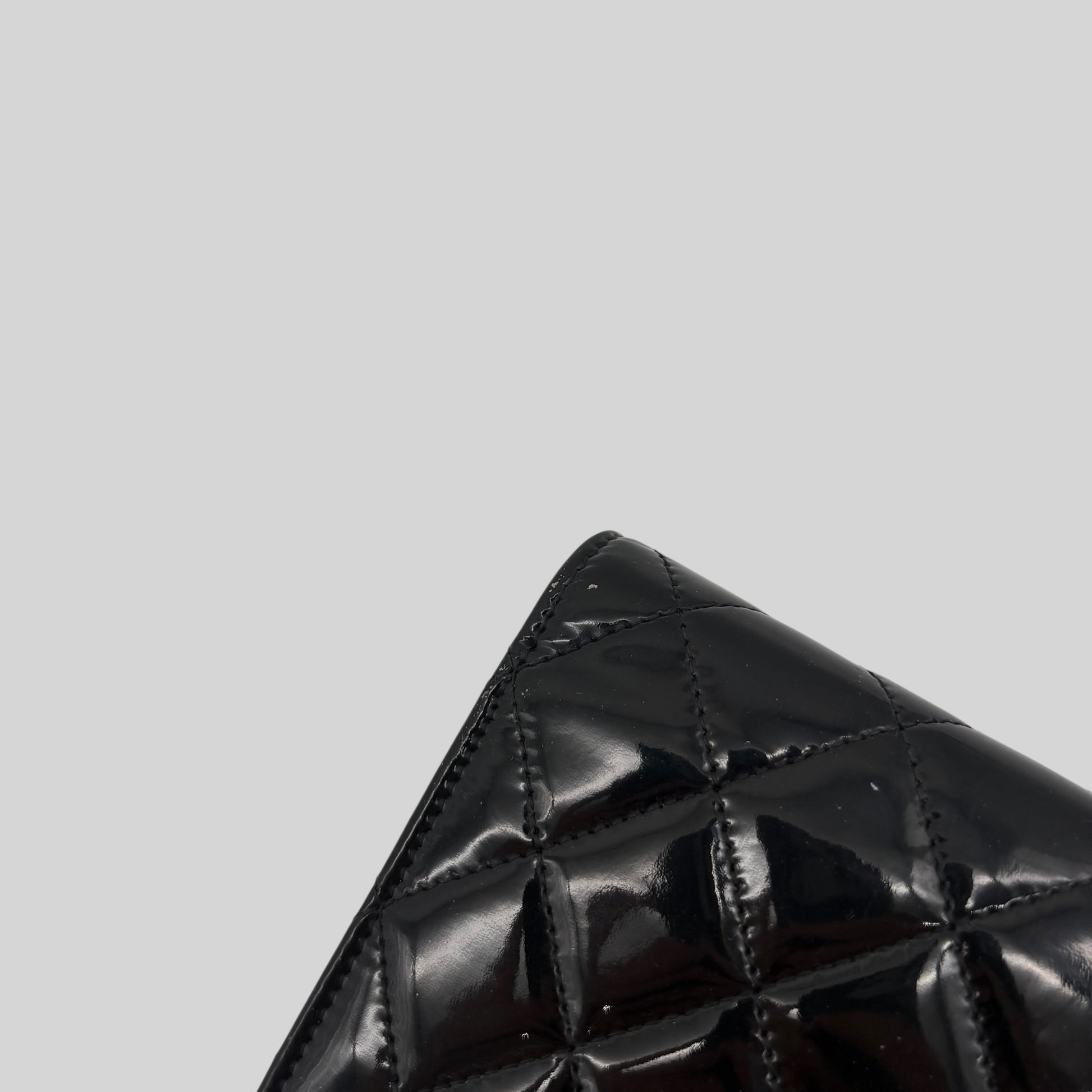 Chanel Wallet On Chain