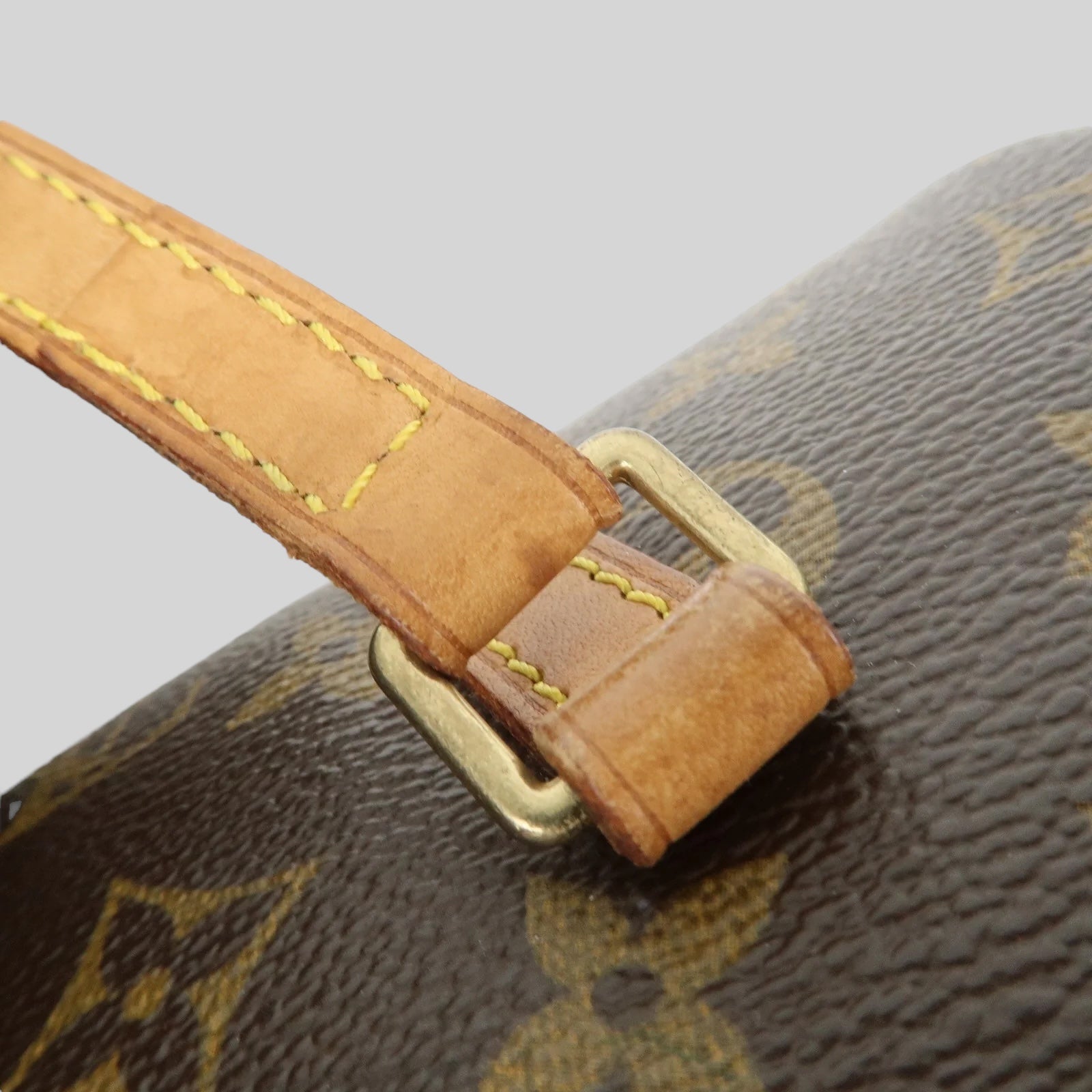 Louis Vuitton Papillon 26