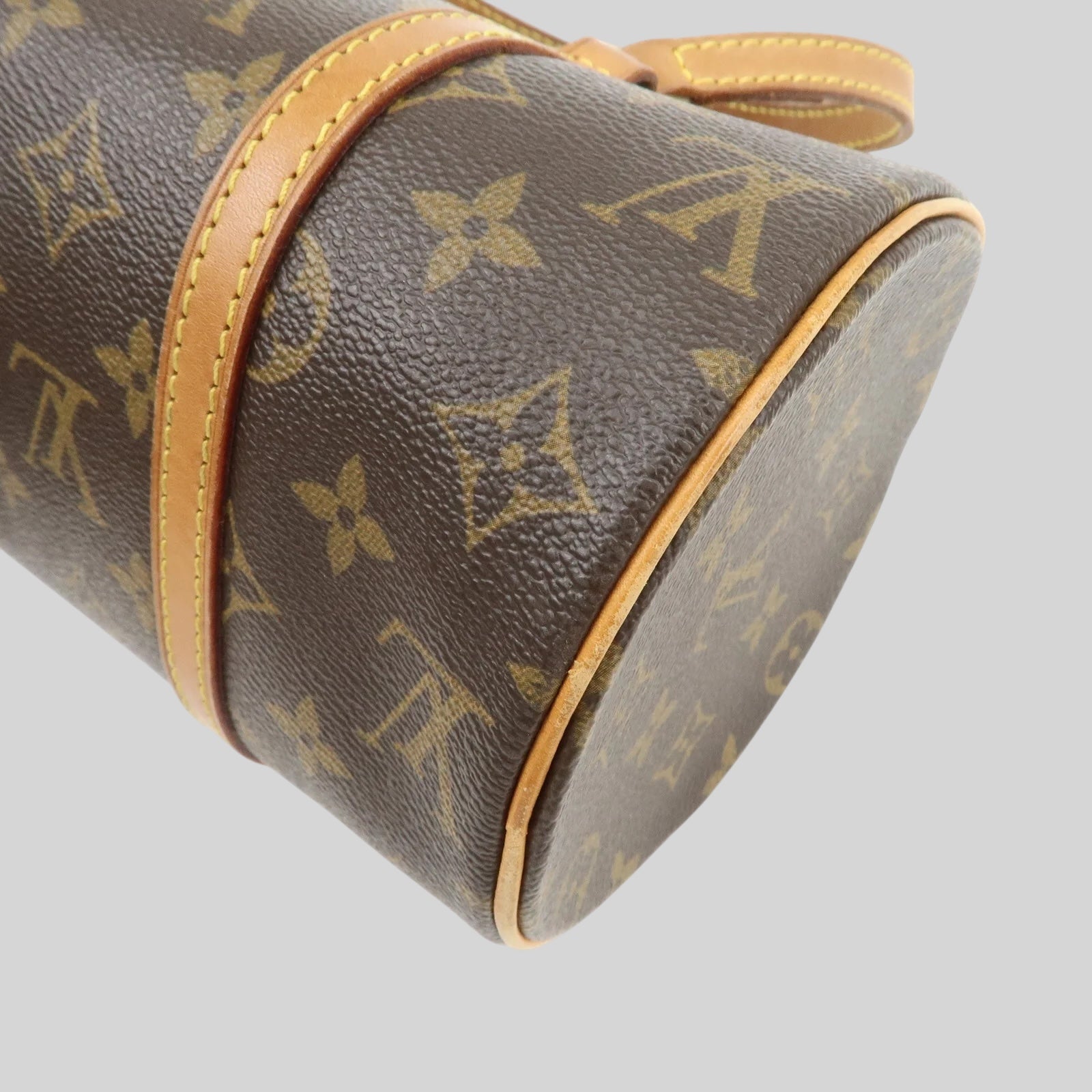 Louis Vuitton Papillon 26