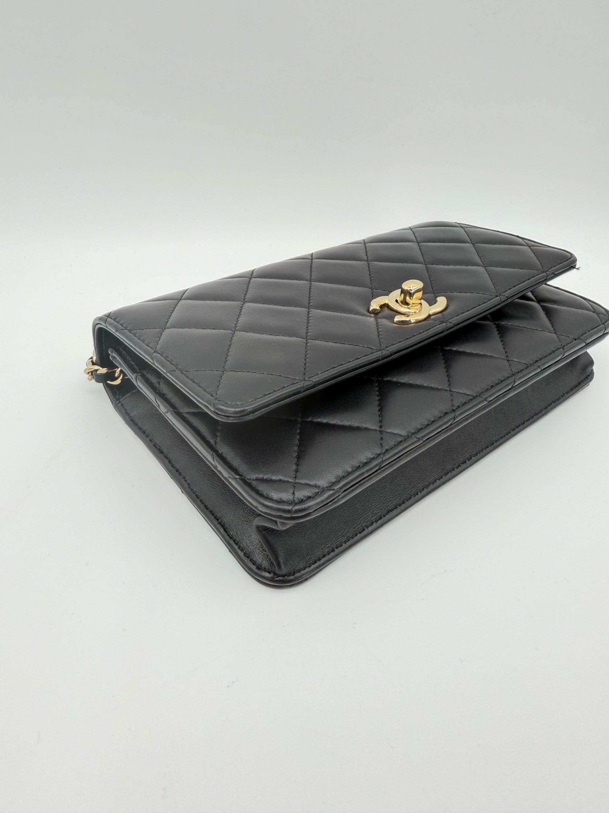 CHANEL TRENDY WOC