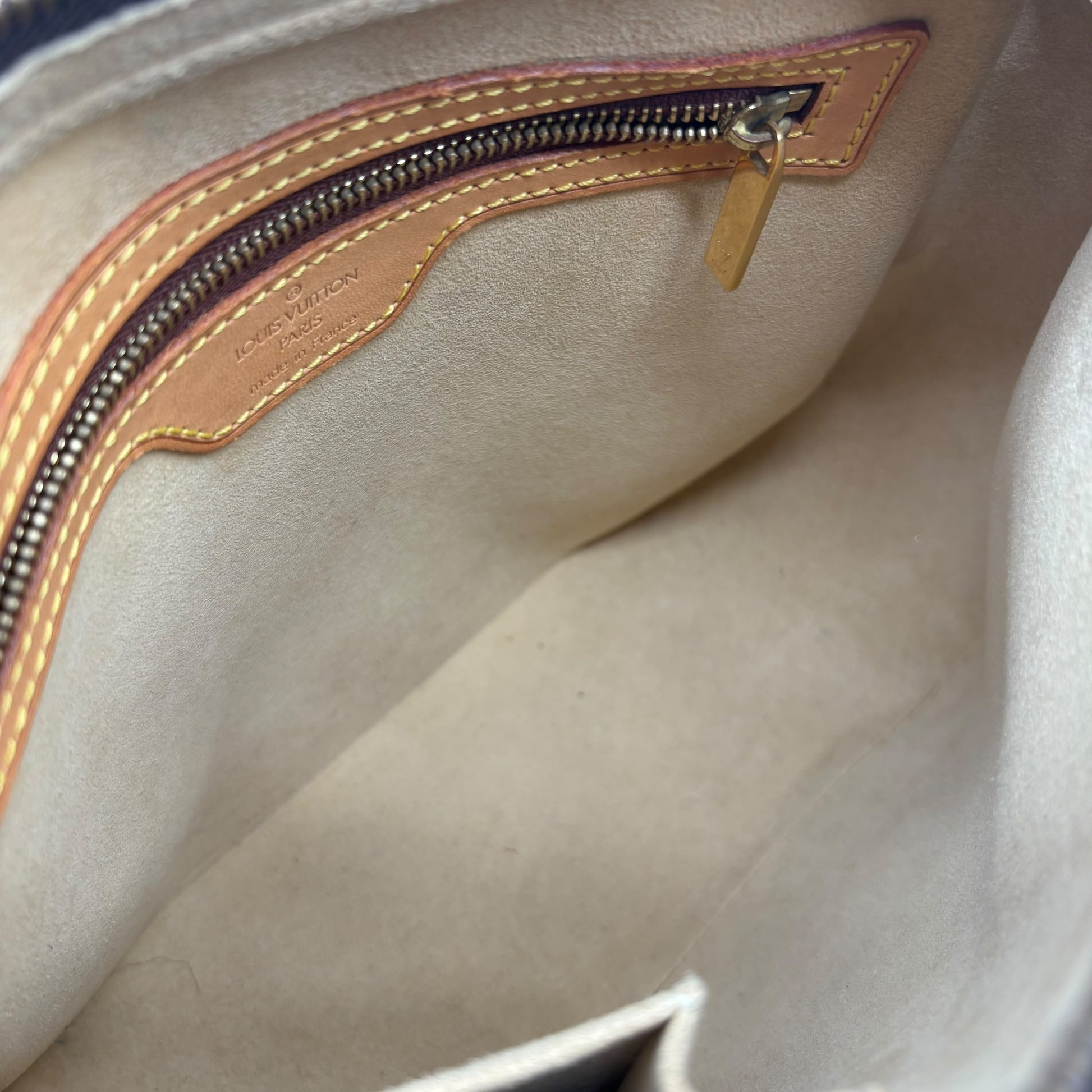 Louis Vuitton Looping MM