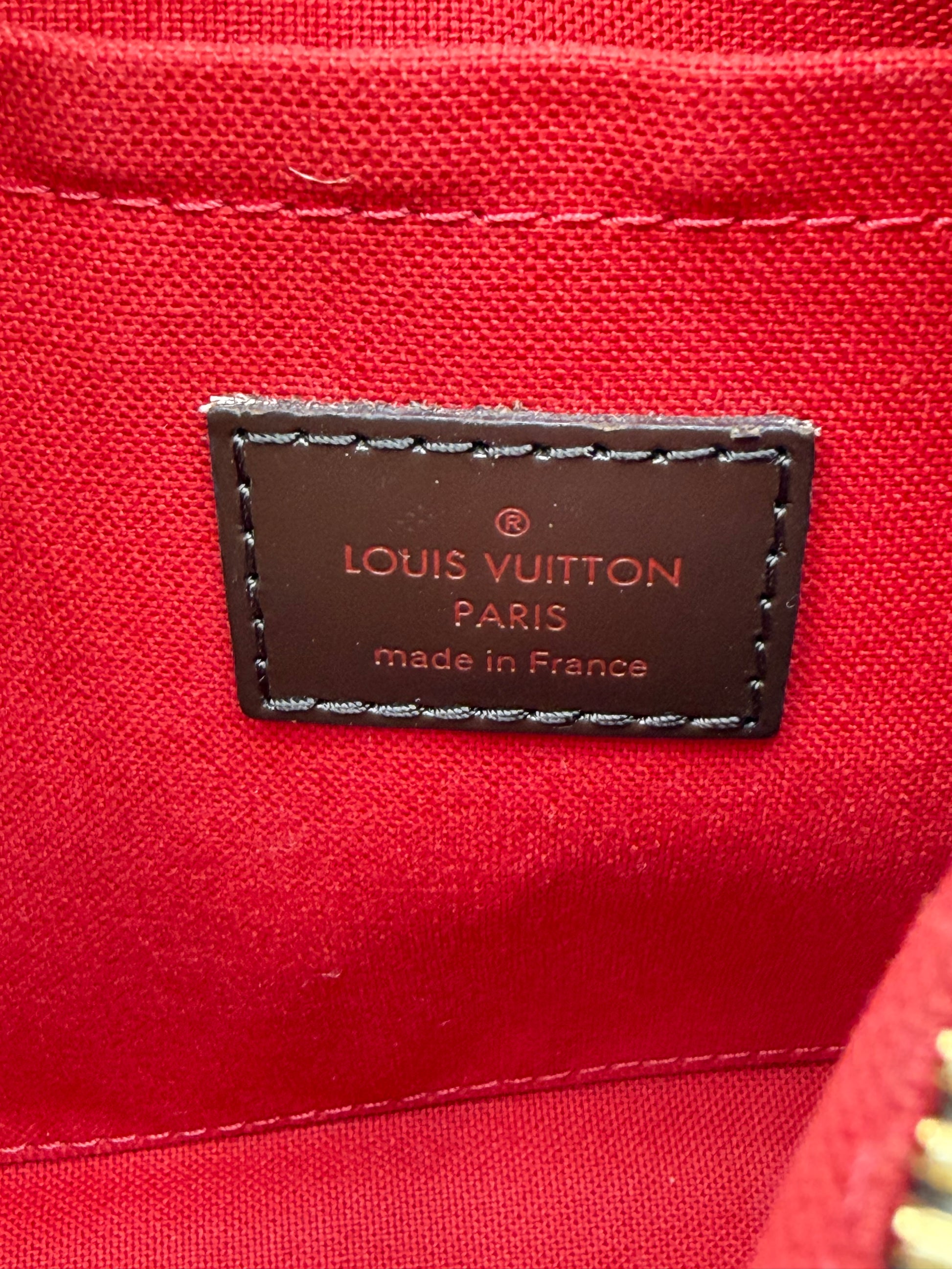 LOUIS VUITTON THAMES PM