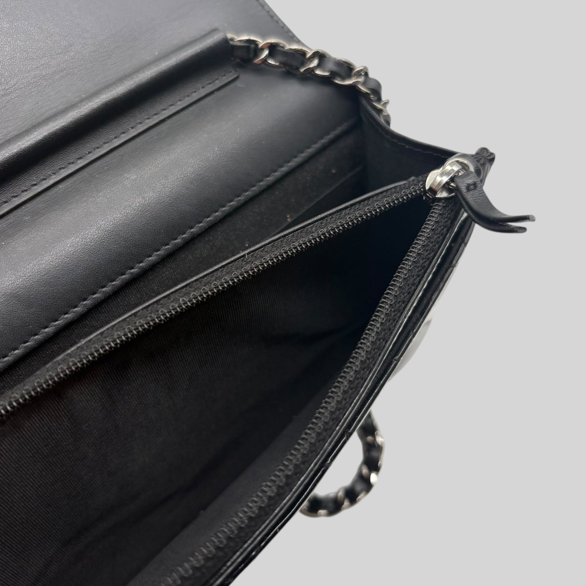 Chanel Wallet On Chain