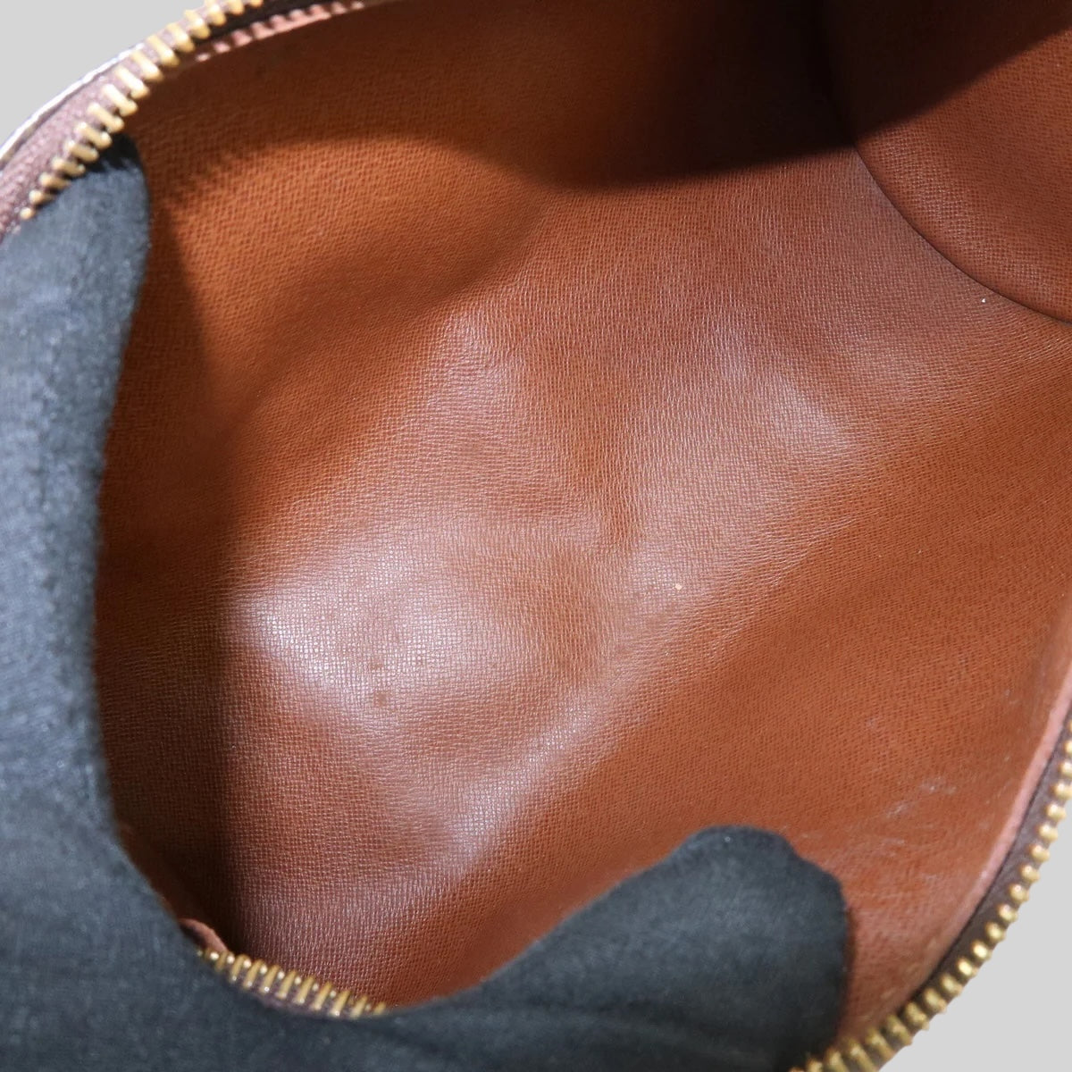 Louis Vuitton Papillon 26