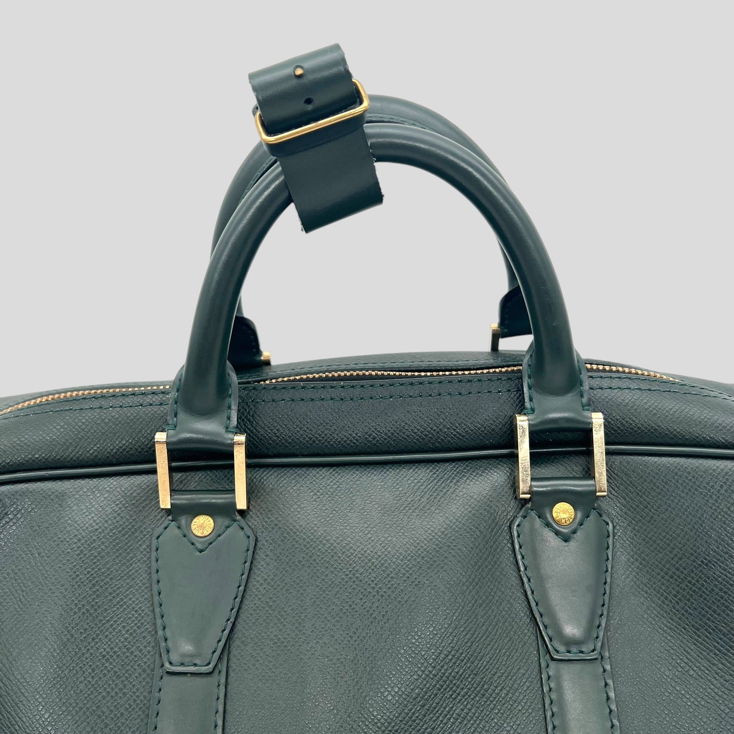 Louis Vuitton Kendall PM Taiga
