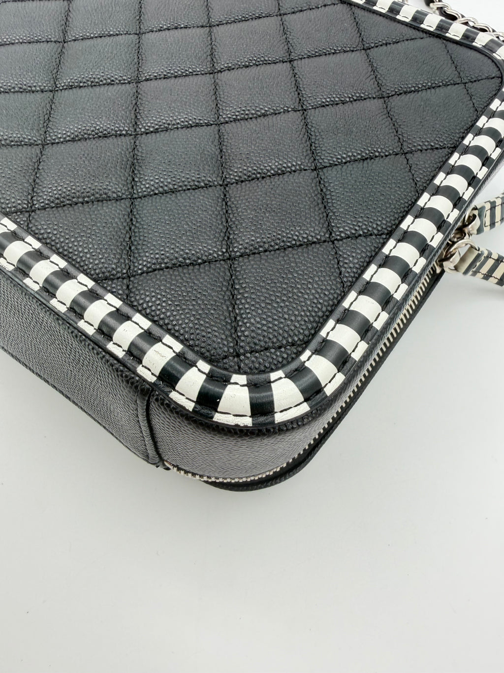 CHANEL VANITY FILIGREE