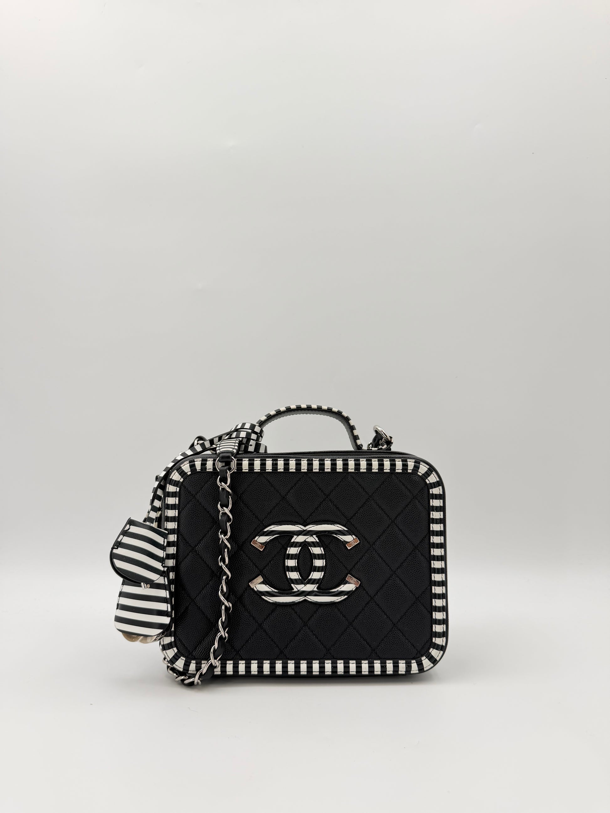 CHANEL VANITY FILIGREE