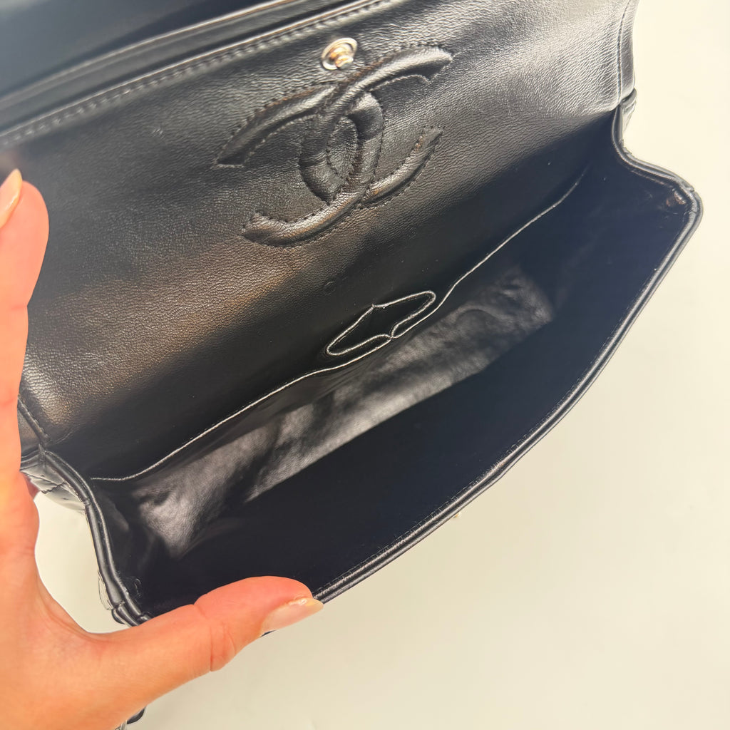 CHANEL TIMELESS 25 PATENT LEATHER
