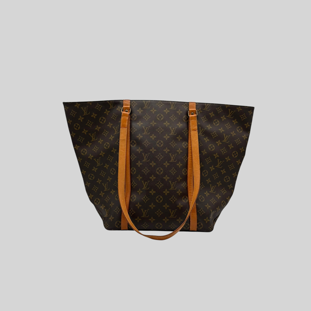 Louis Vuitton Shopping GM