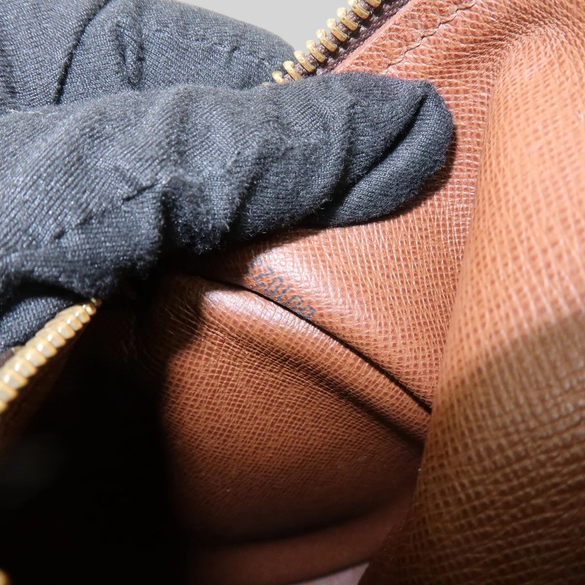 Louis Vuitton Papillon 26