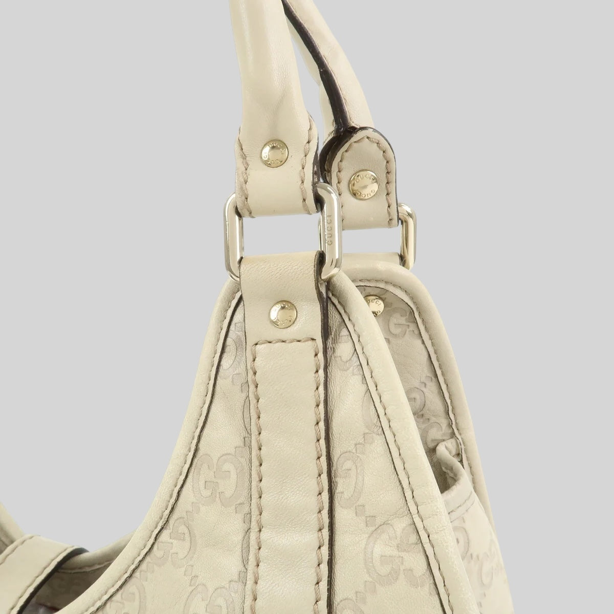 Gucci Jackie GG Ivory