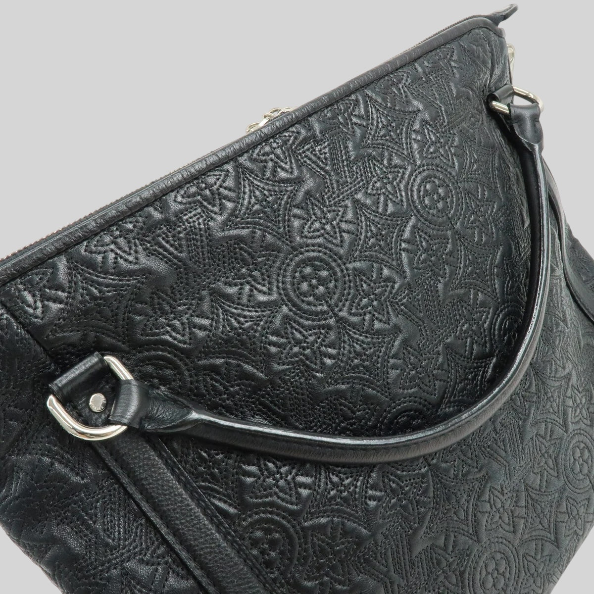 Louis Vuitton Antheia Ixia MM