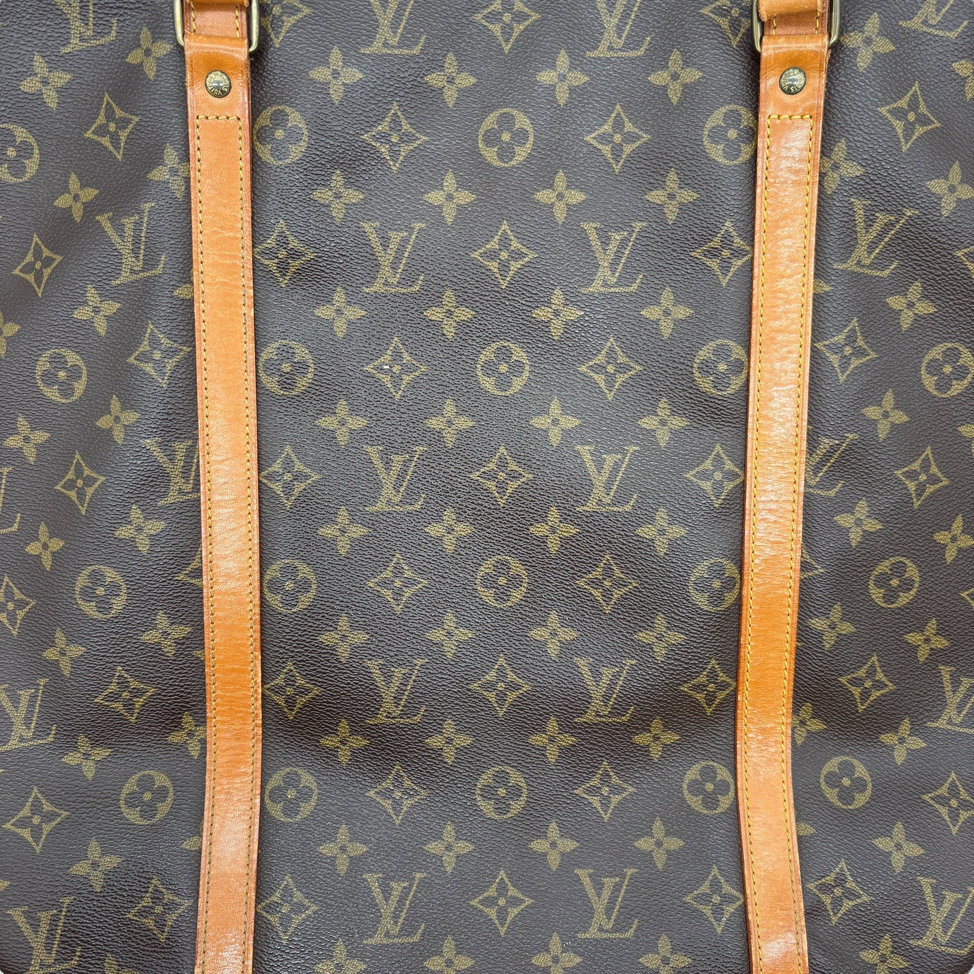 Louis Vuitton Shopping GM