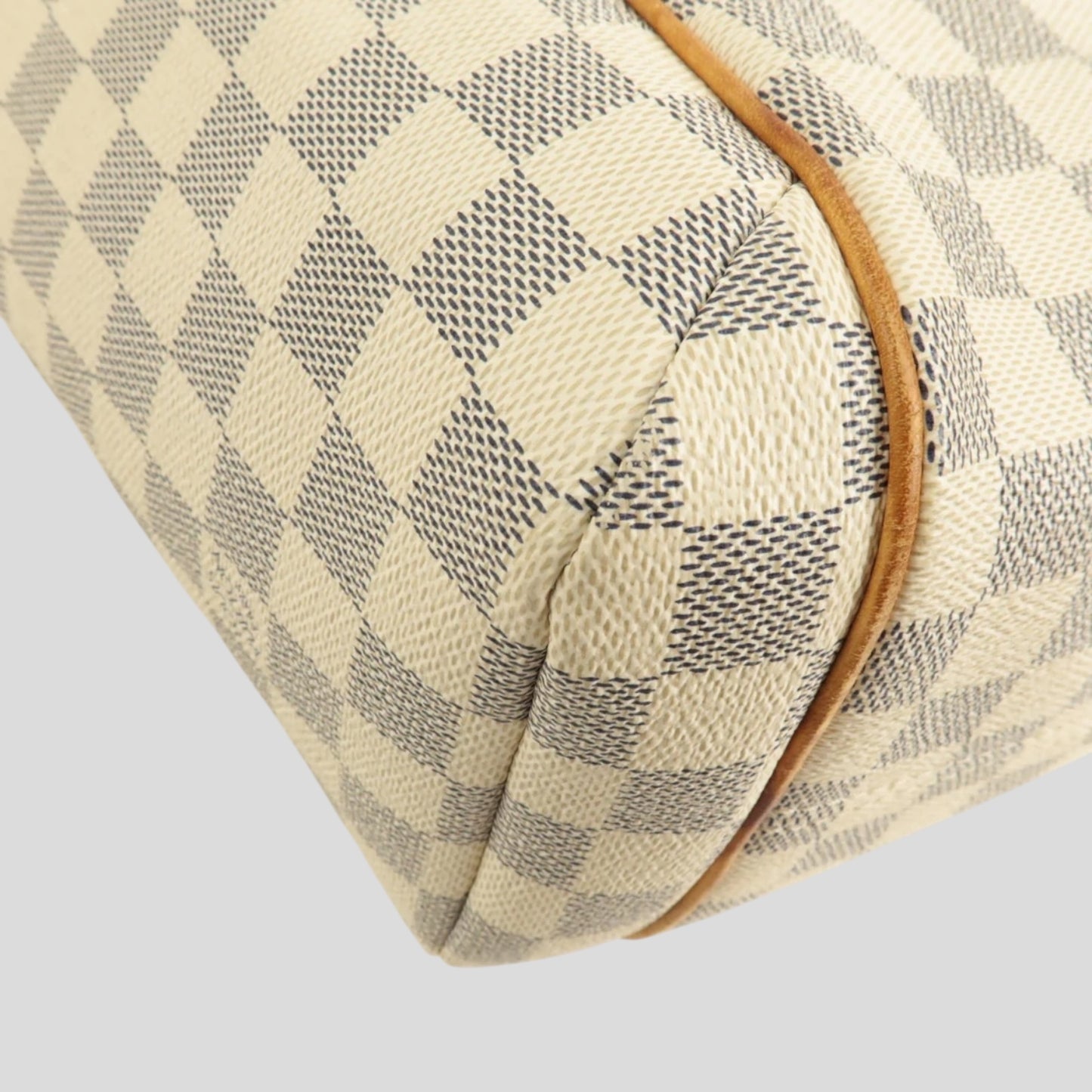 Louis Vuitton Totally PM