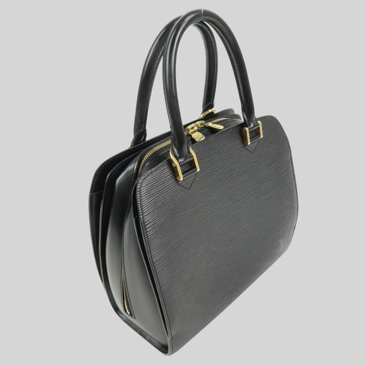 Louis Vuitton Pont-Neuf