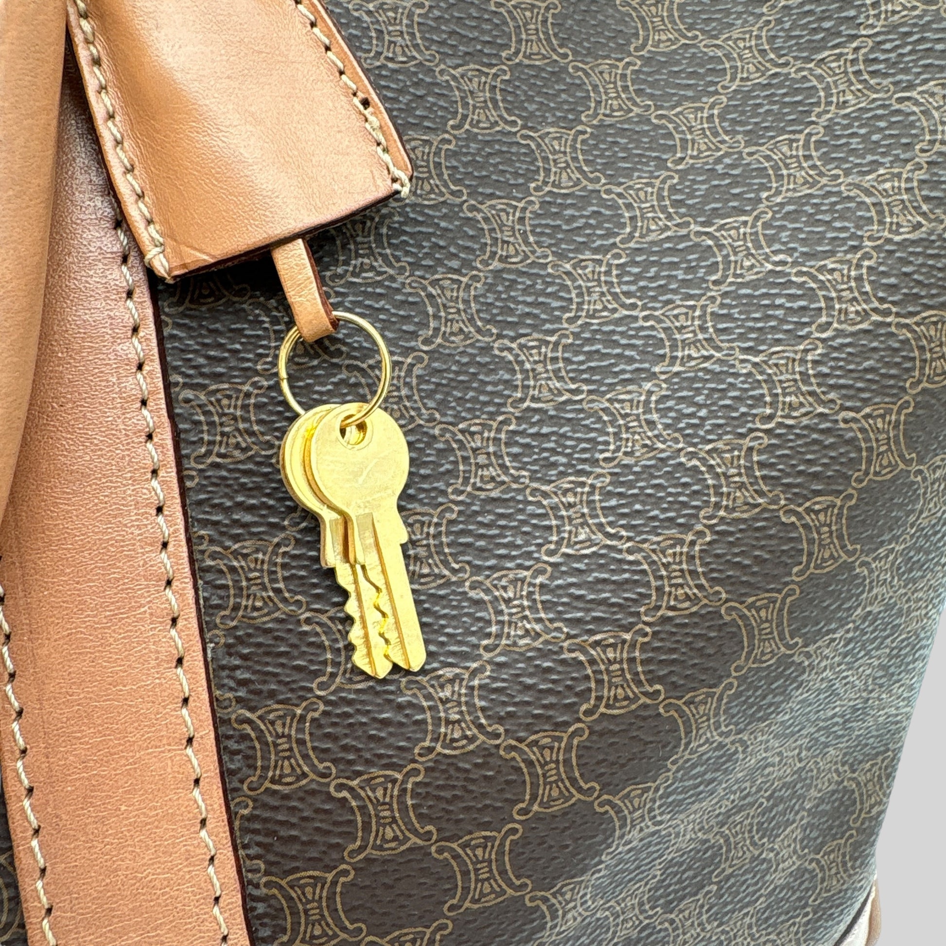 Céline Boston 40