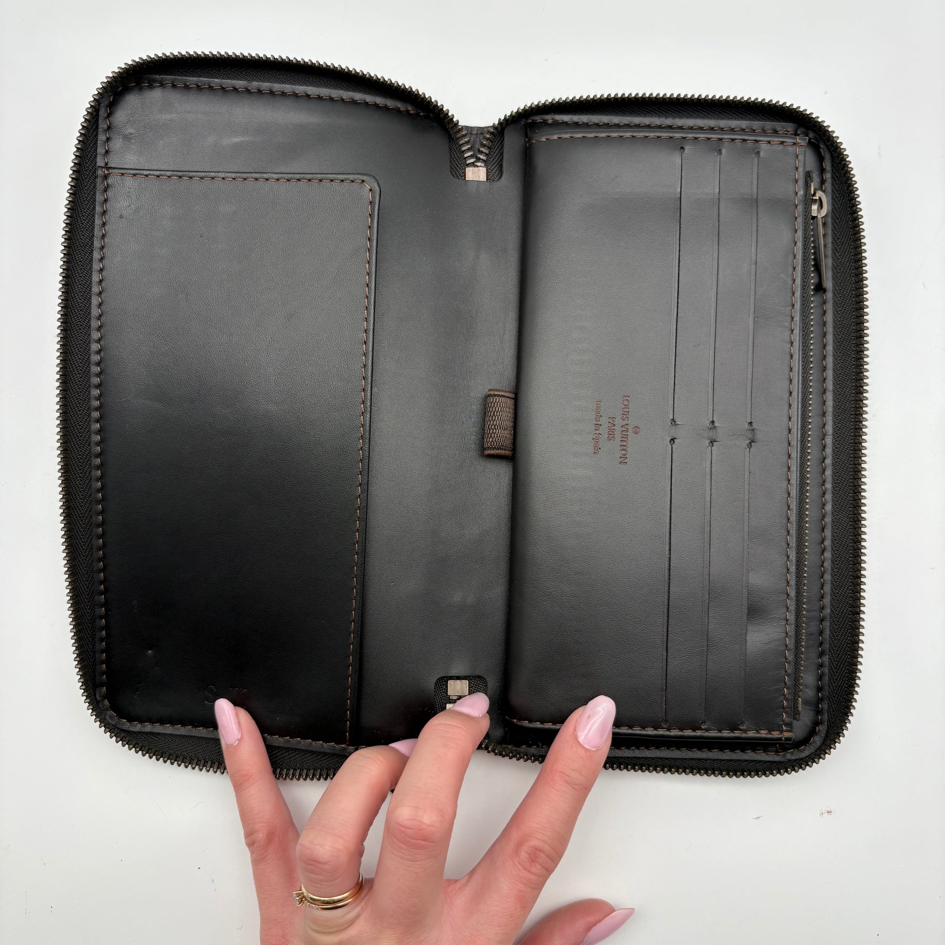 Louis Vuitton Zippy Organizer