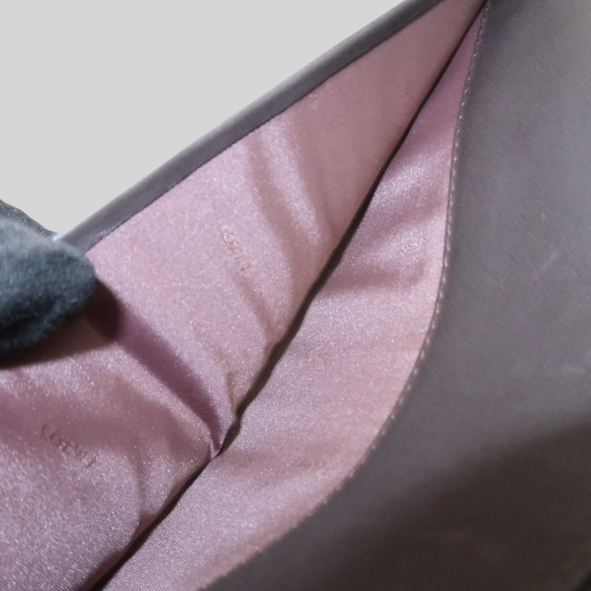 Loewe Suede Planer
