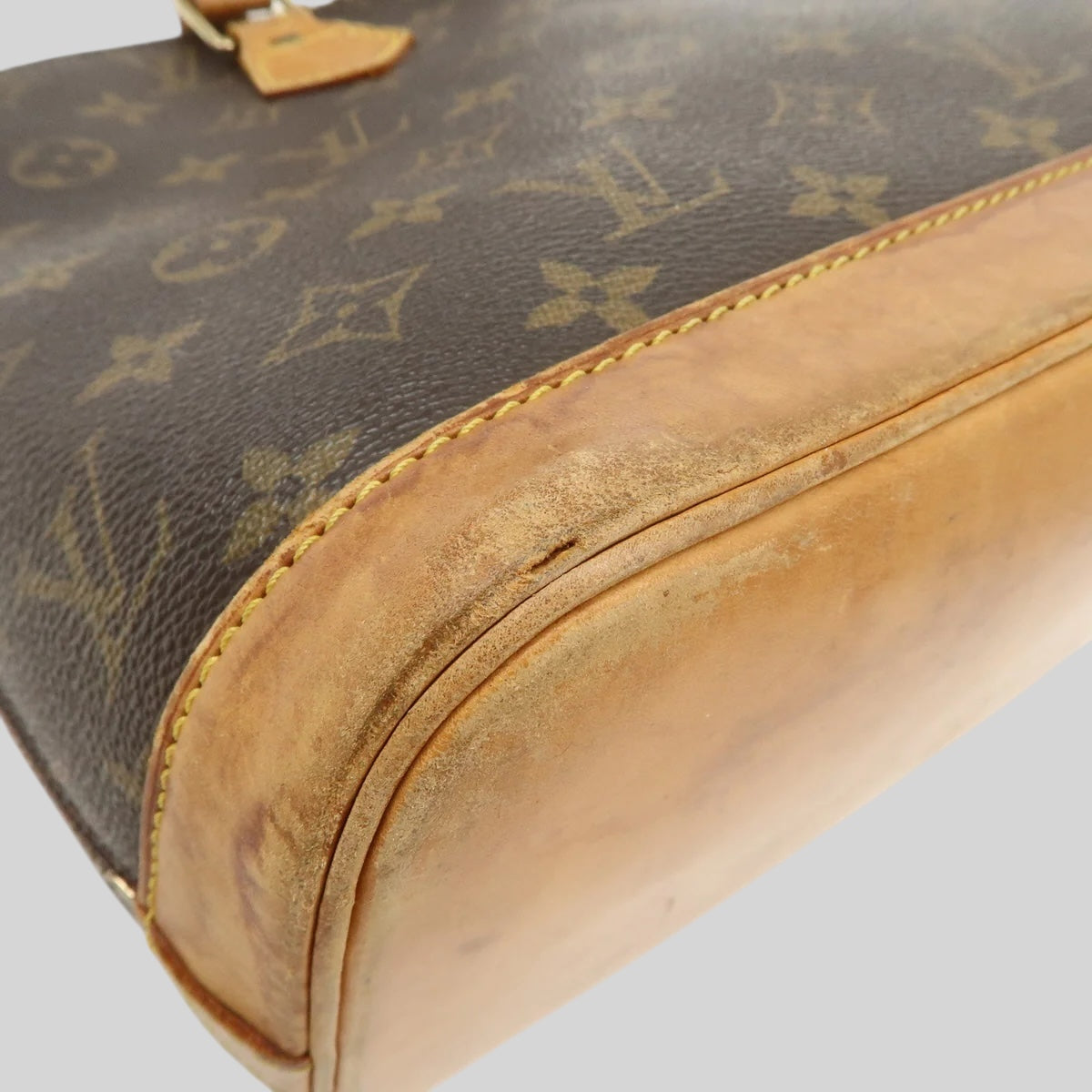 Louis Vuitton Alma PM