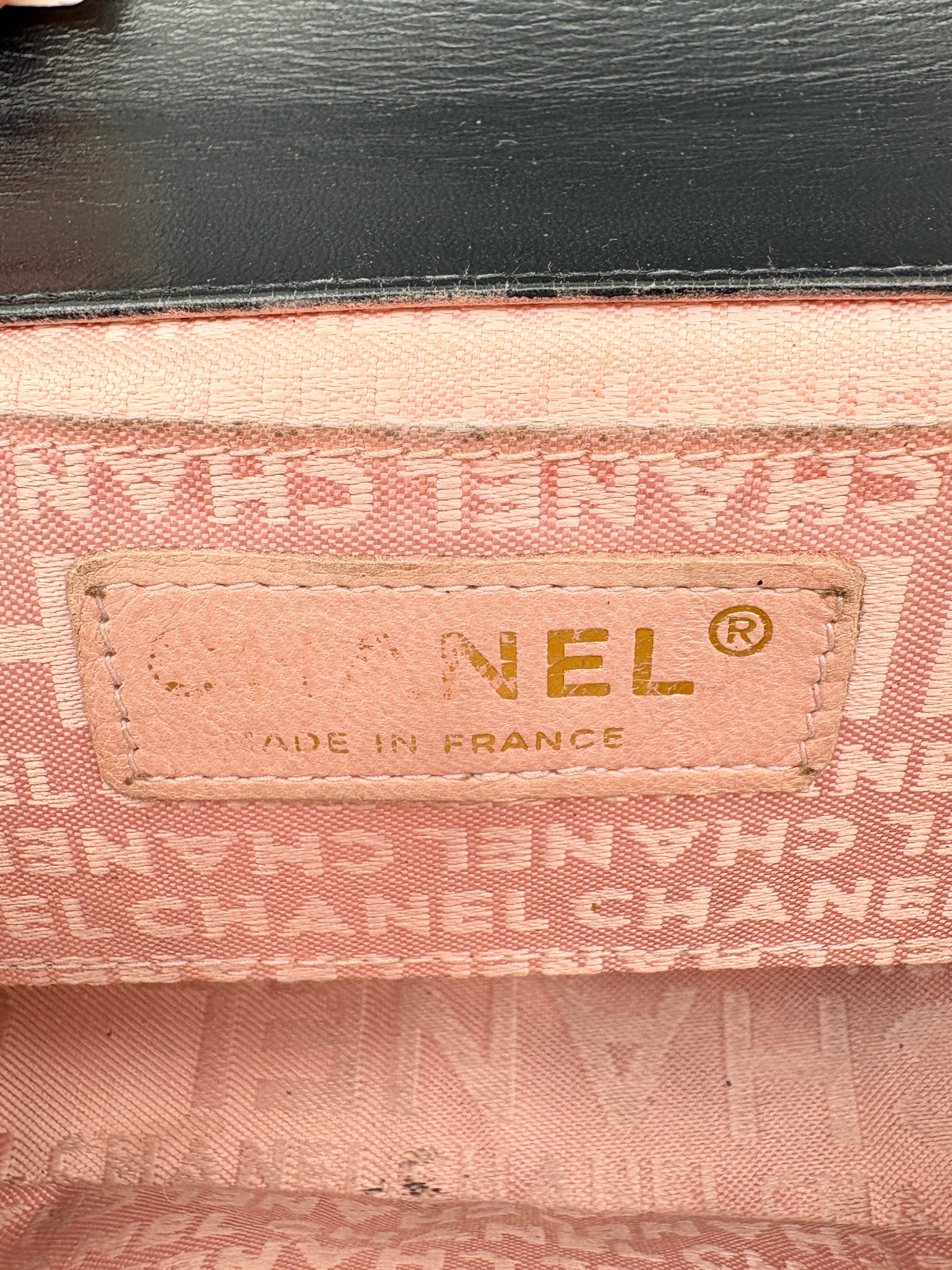 CHANEL CHOCOLATE BAR