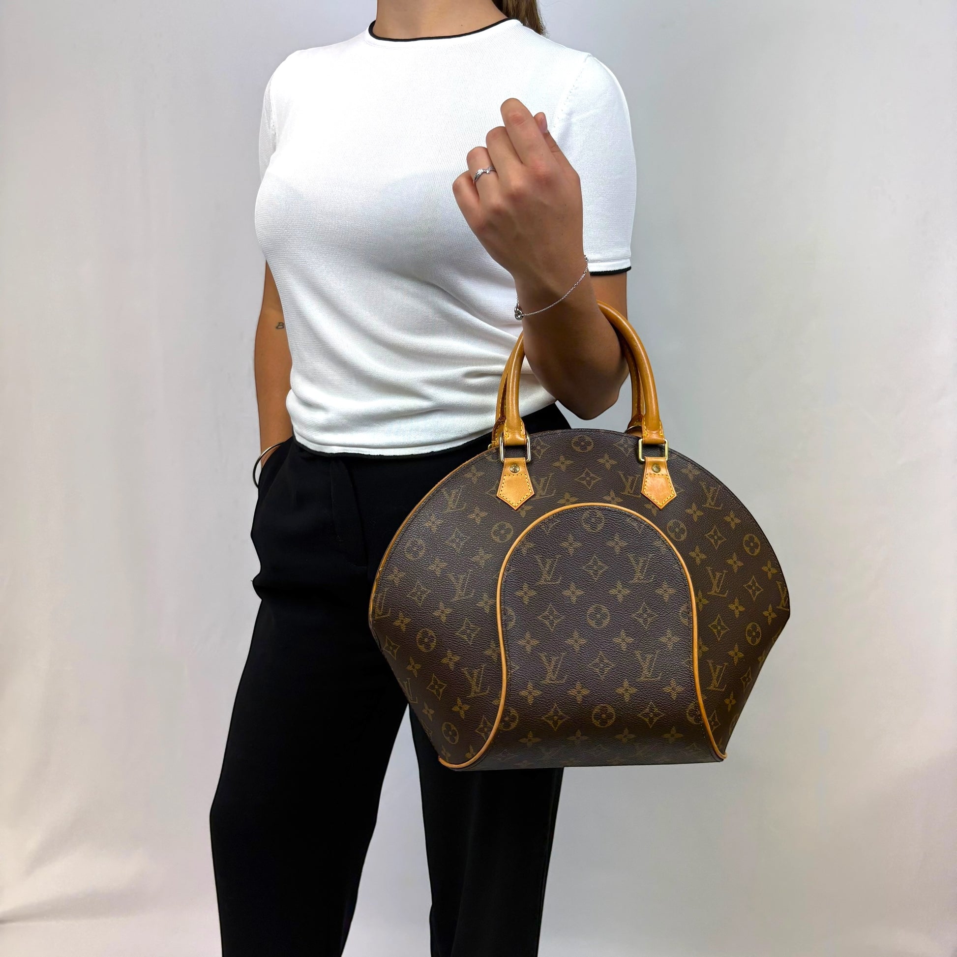 Louis Vuitton Ellipse MM