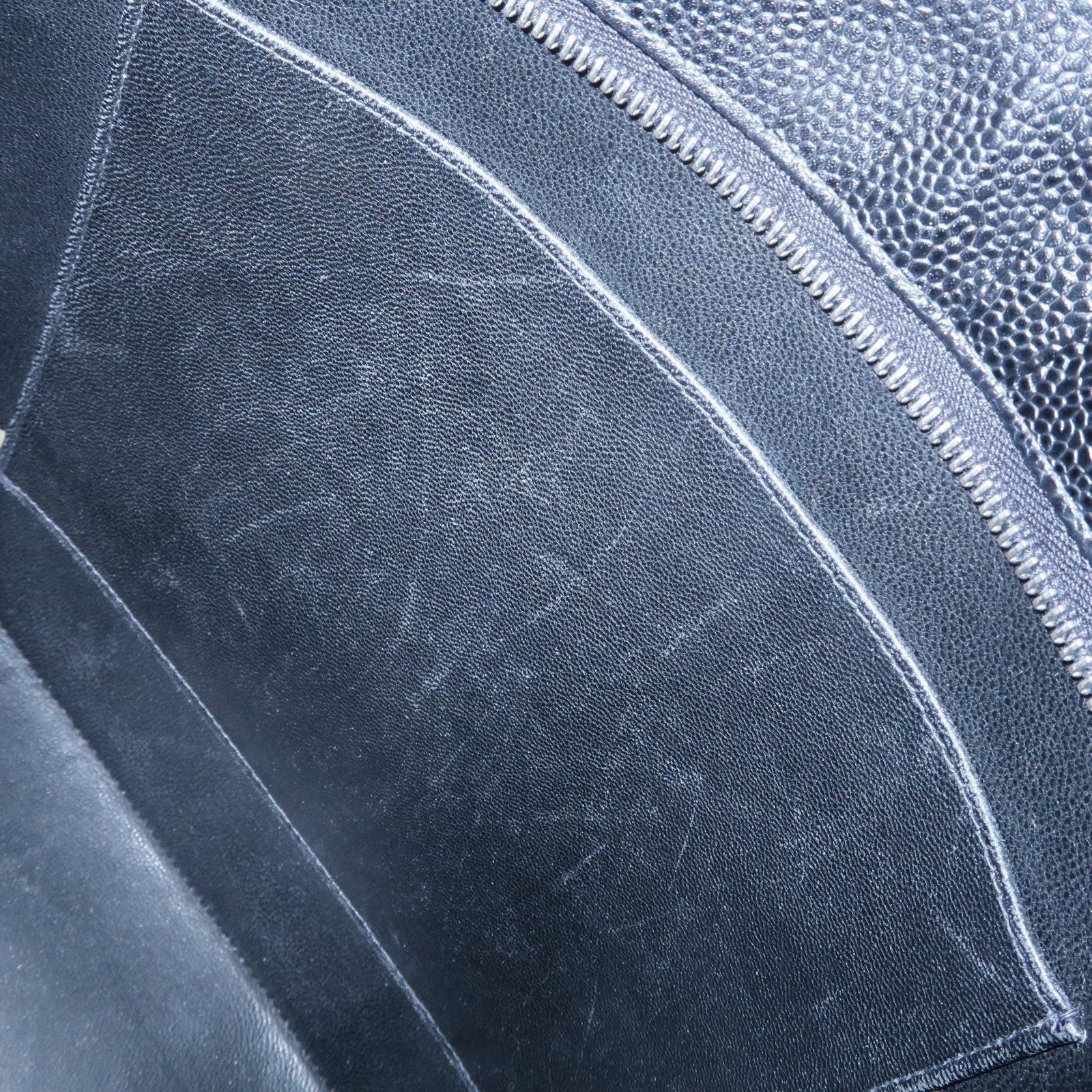 Chanel Coco Medaillon