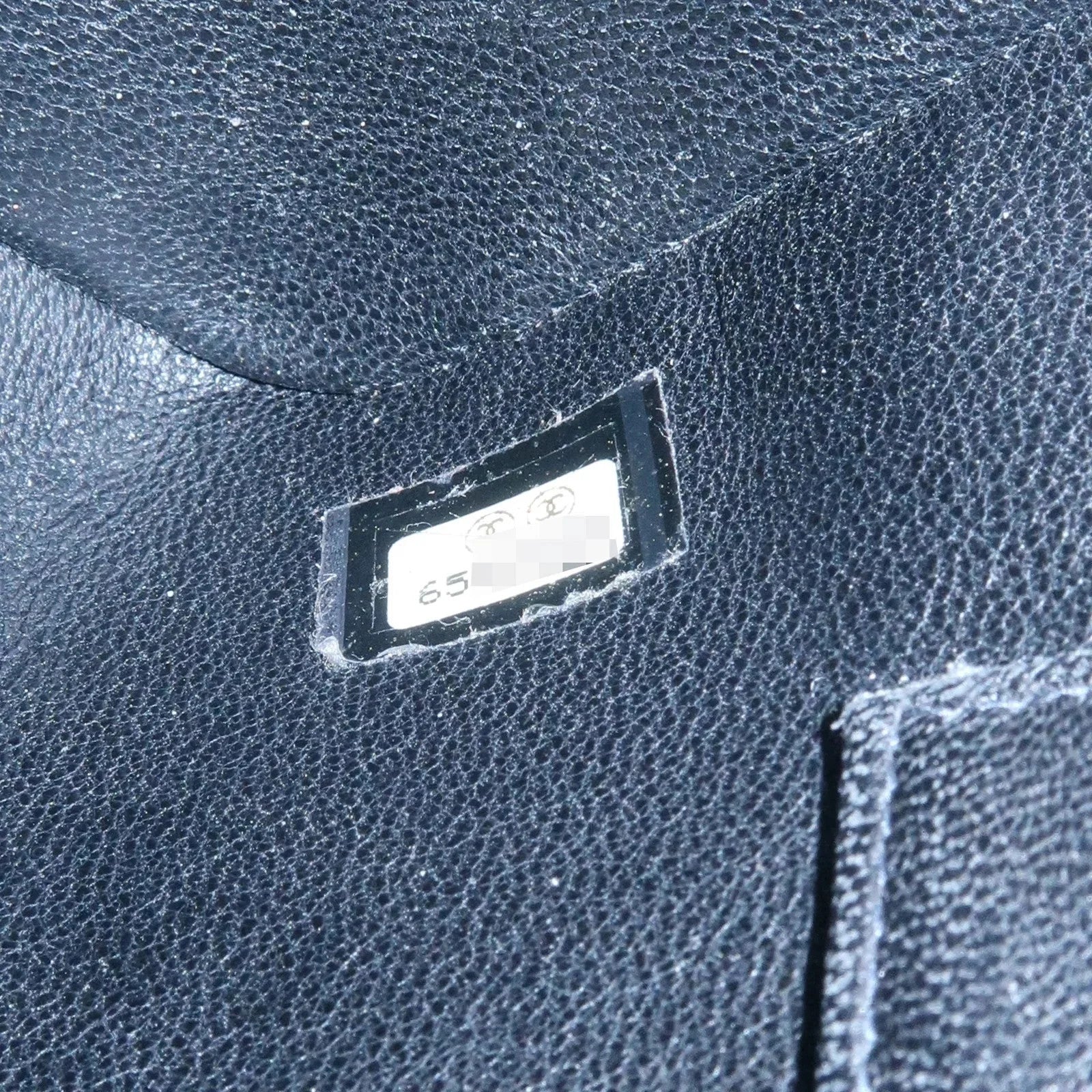 Chanel Coco Medaillon