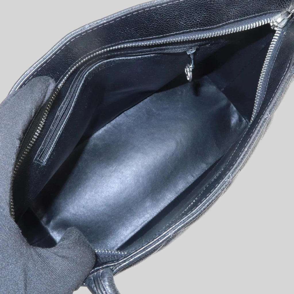 Chanel Coco Medaillon