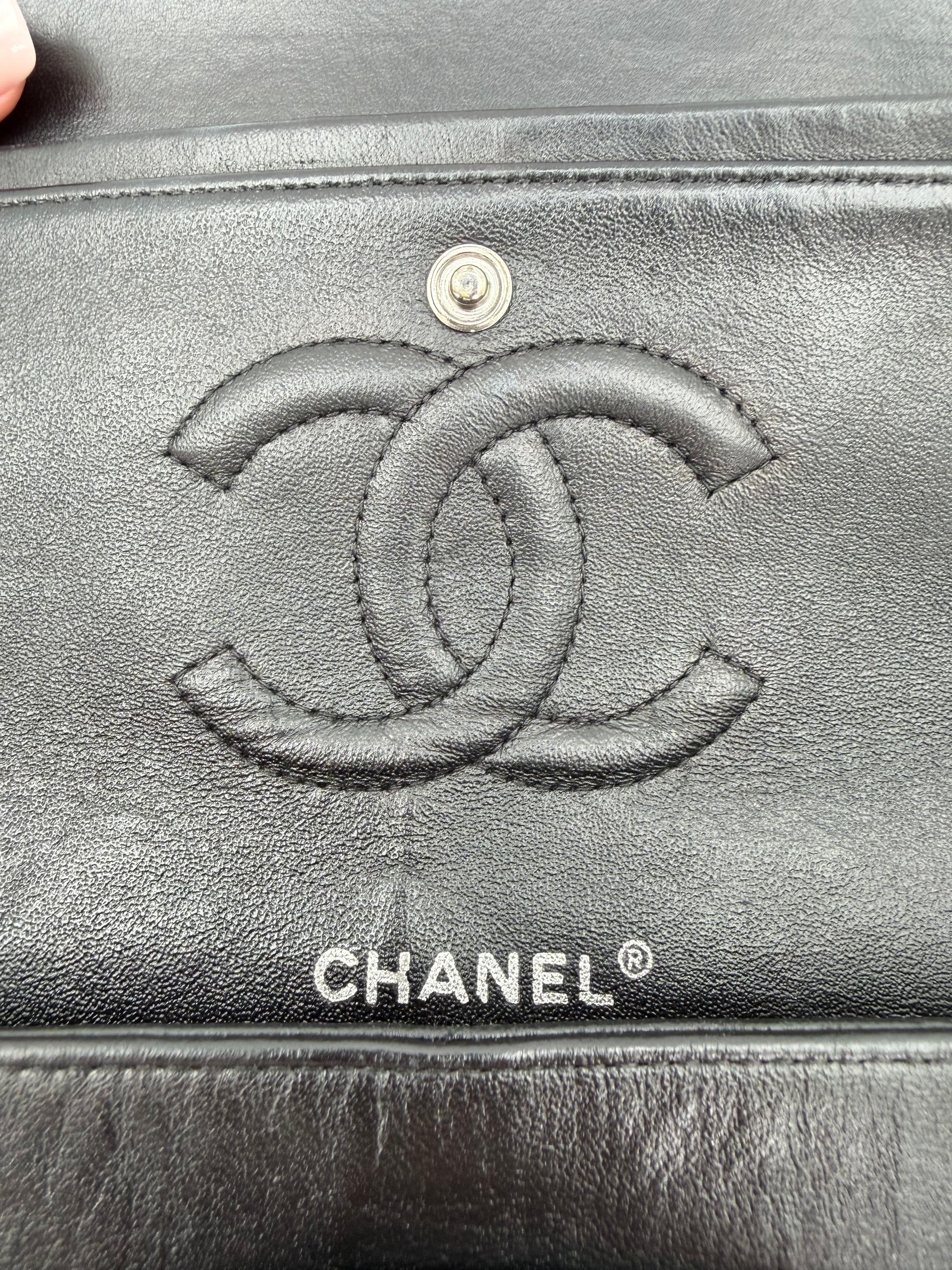 CHANEL TIMELESS 25 VERNIS