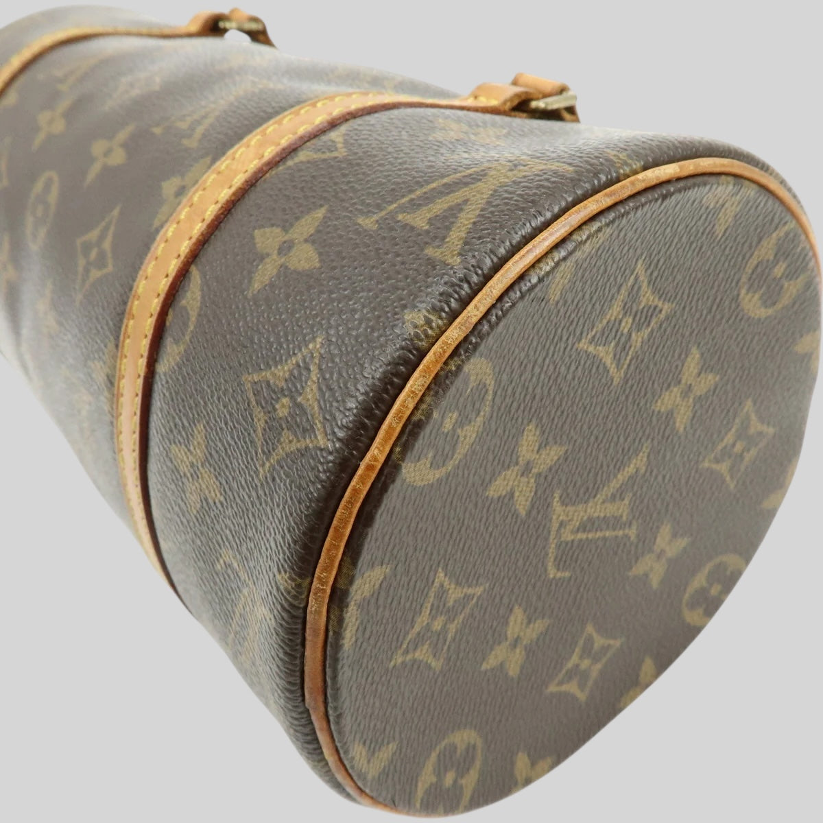 Louis Vuitton Papillon 26