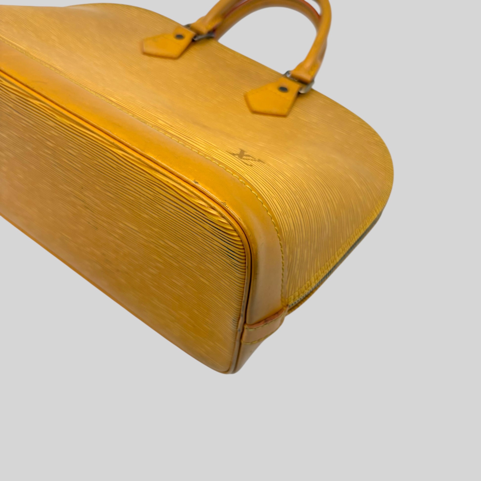 Louis Vuitton Alma PM