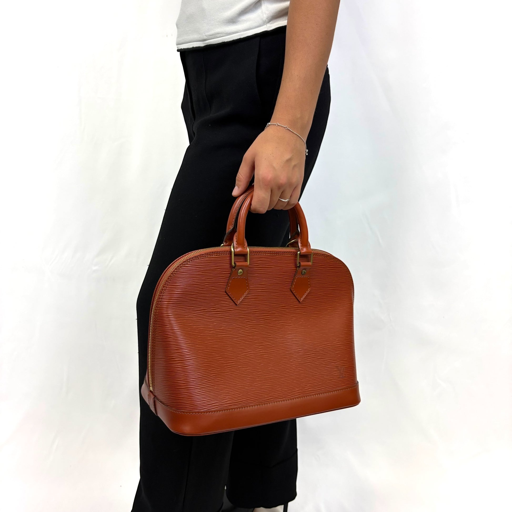 Louis Vuitton Alma PM