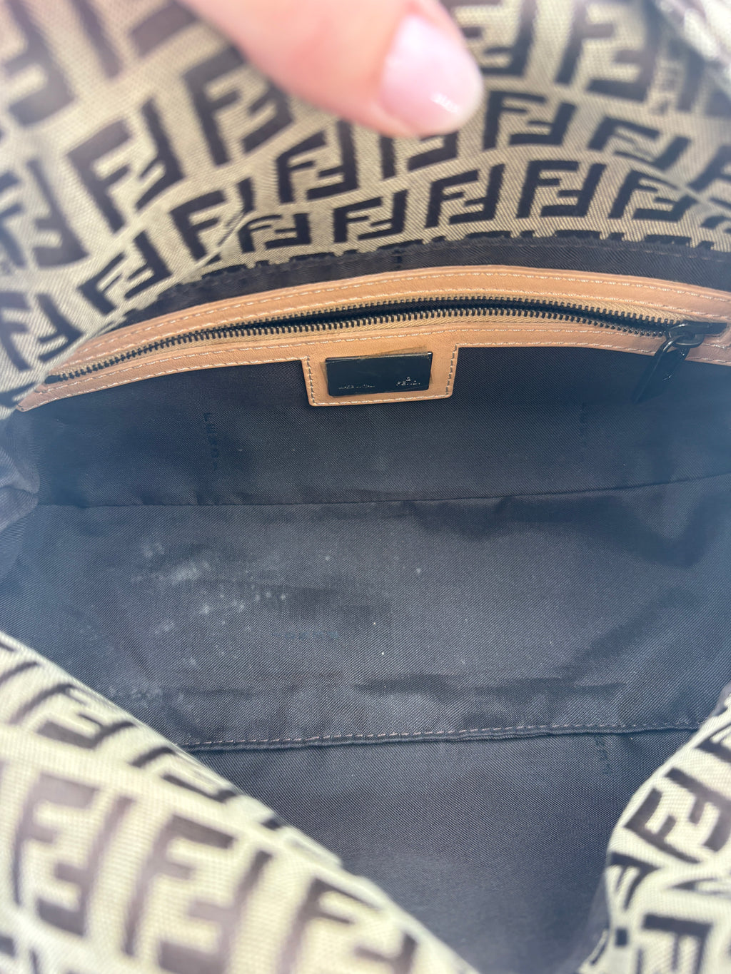 FENDI BAGUETTE FF