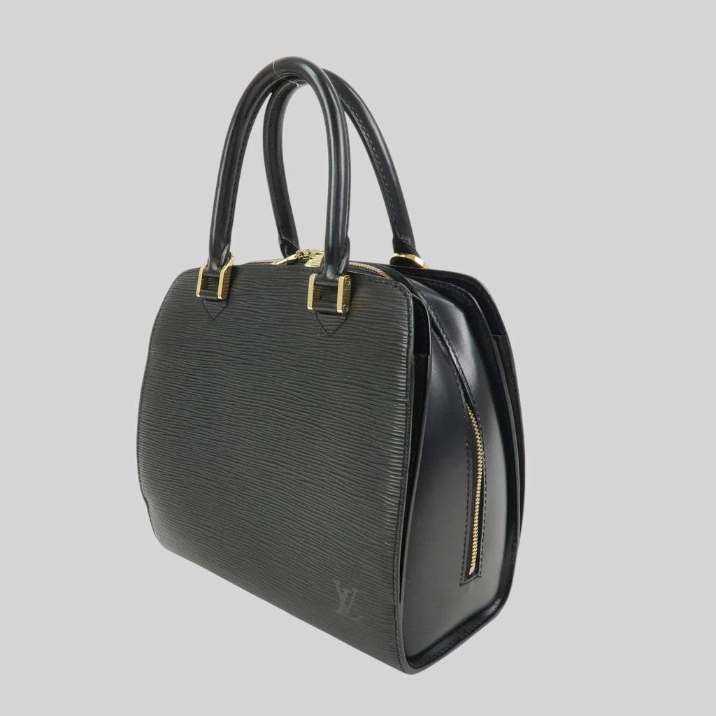 Louis Vuitton Pont-Neuf