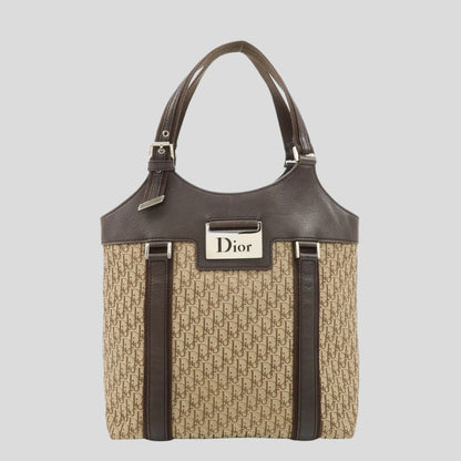 Dior Street Chic Trotter