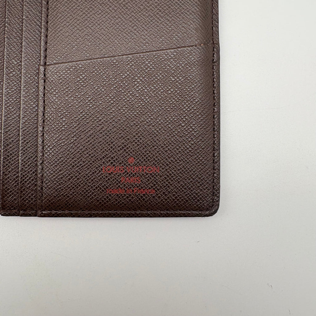 Louis Vuitton Brazza Damier