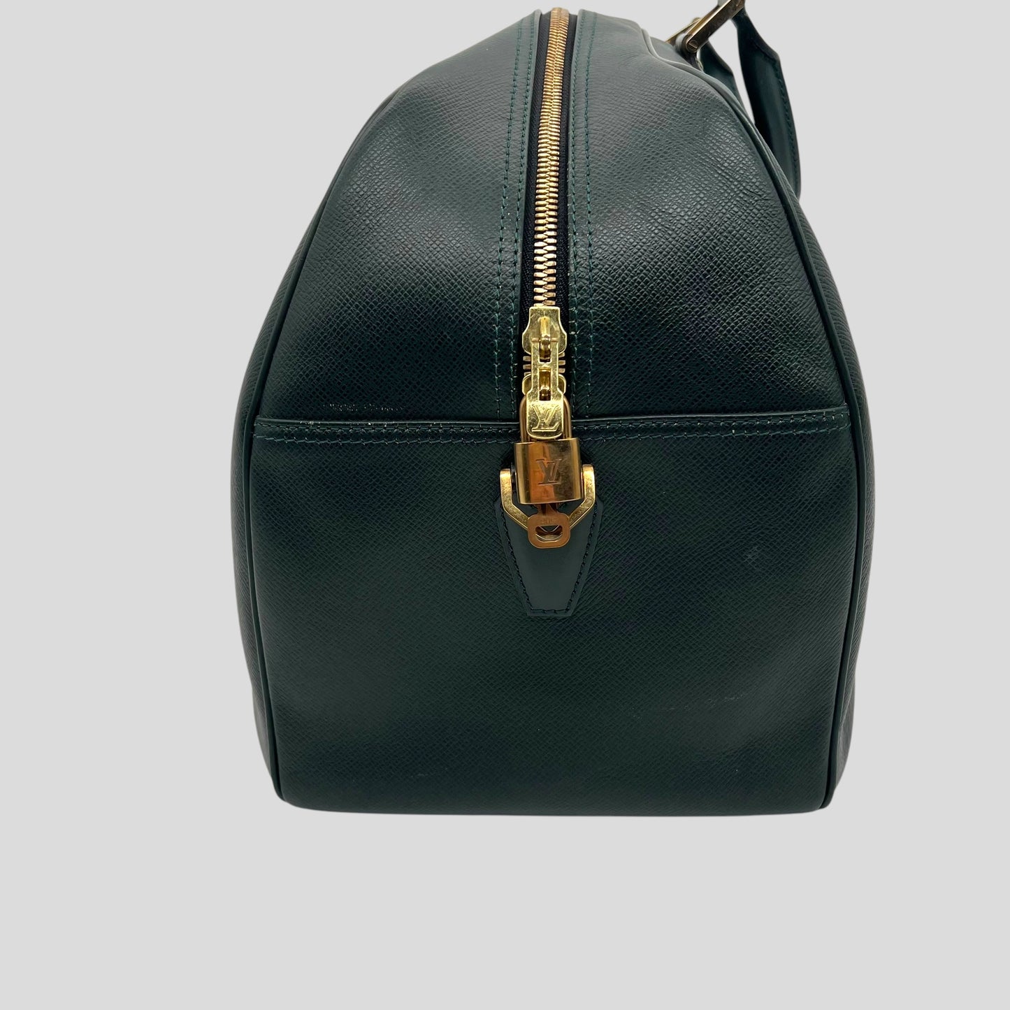 Louis Vuitton Kendall PM Taiga