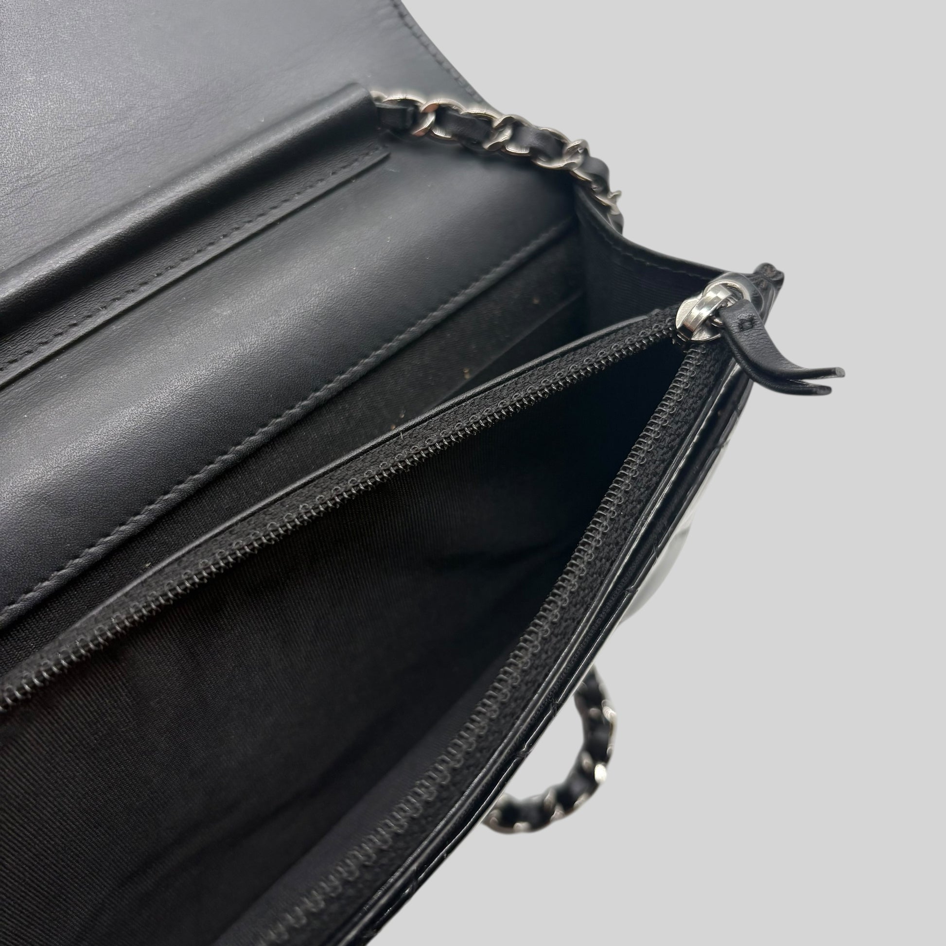 Chanel Wallet On Chain