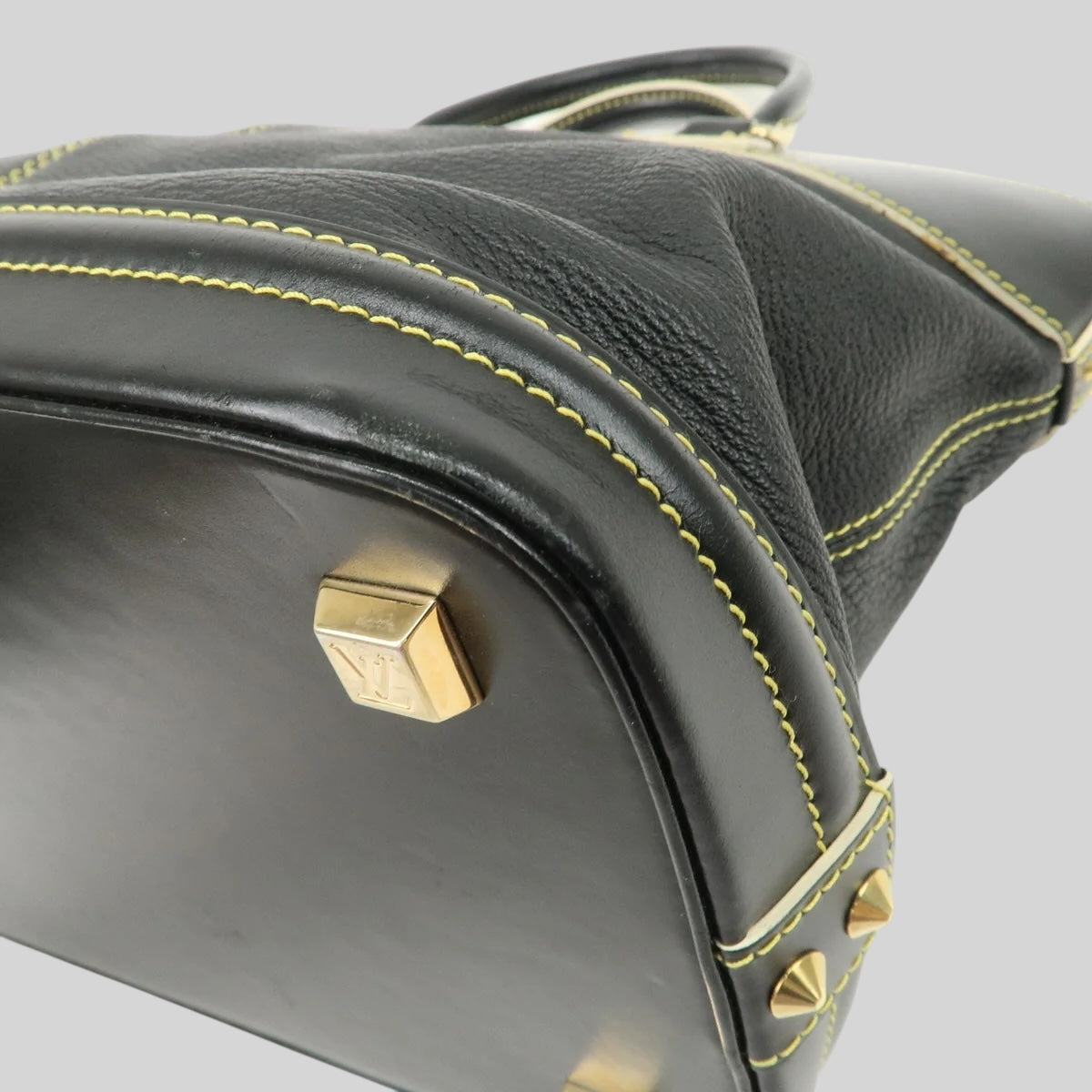 Louis Vuitton Suhari Lock It