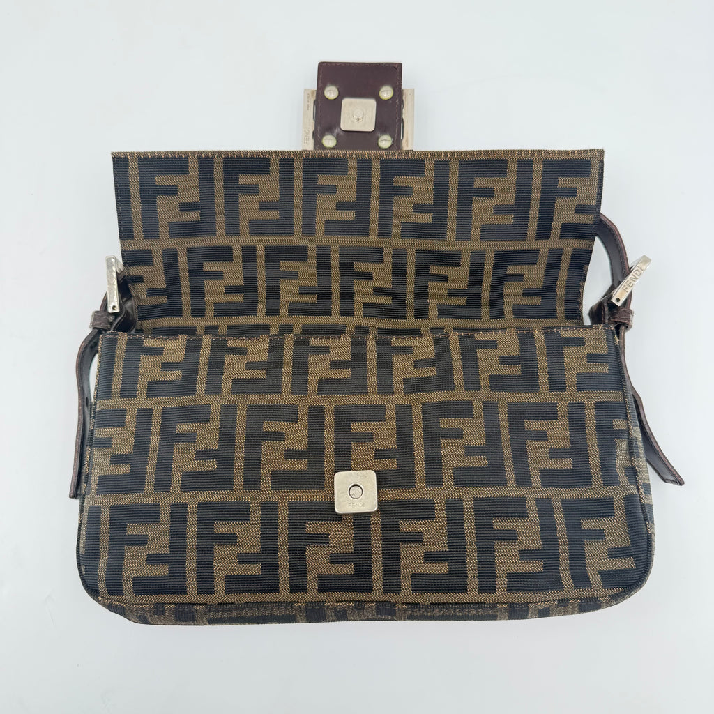 FENDI BAGUETTE FF
