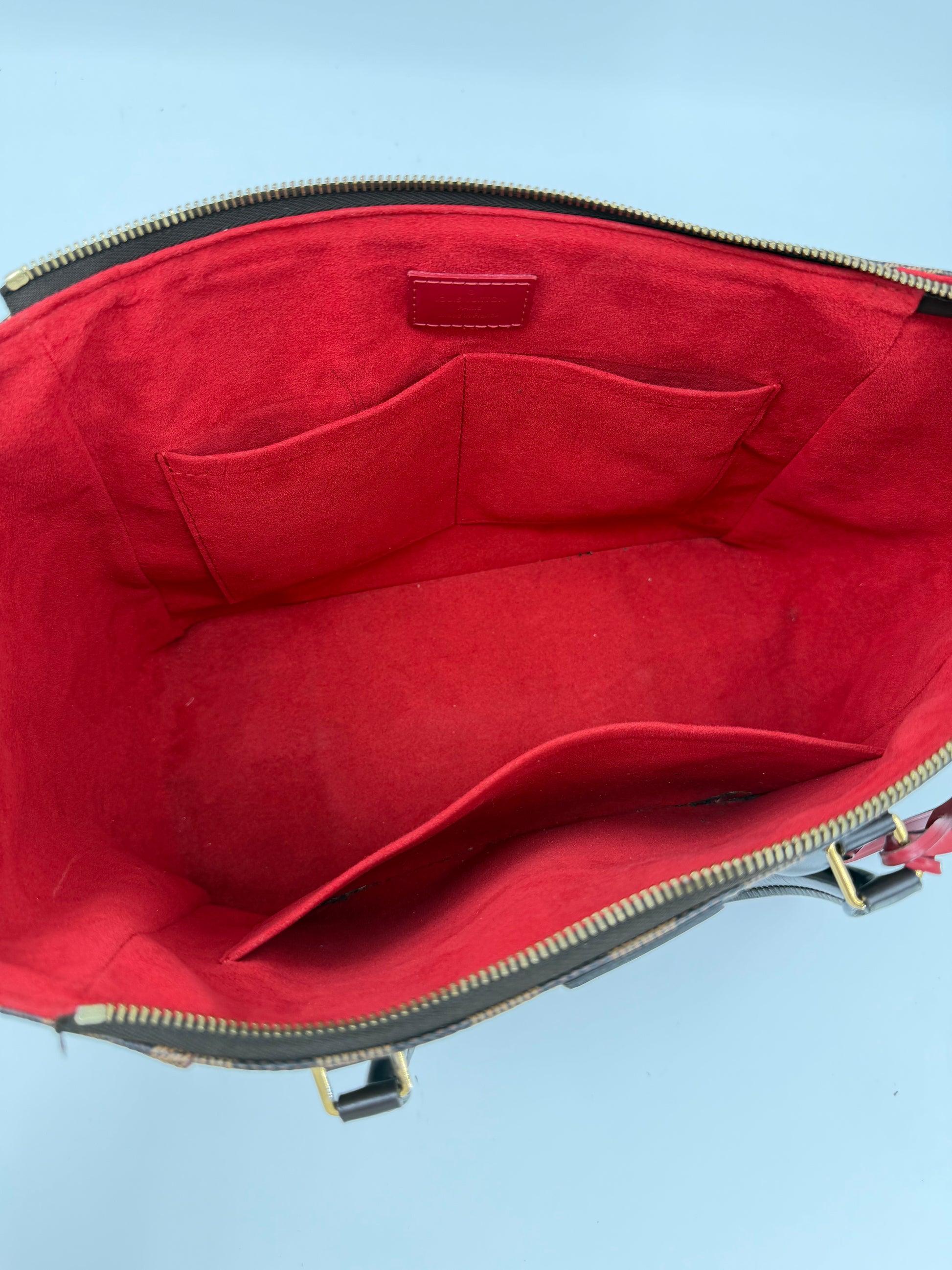 LOUIS VUITTON CAISSA